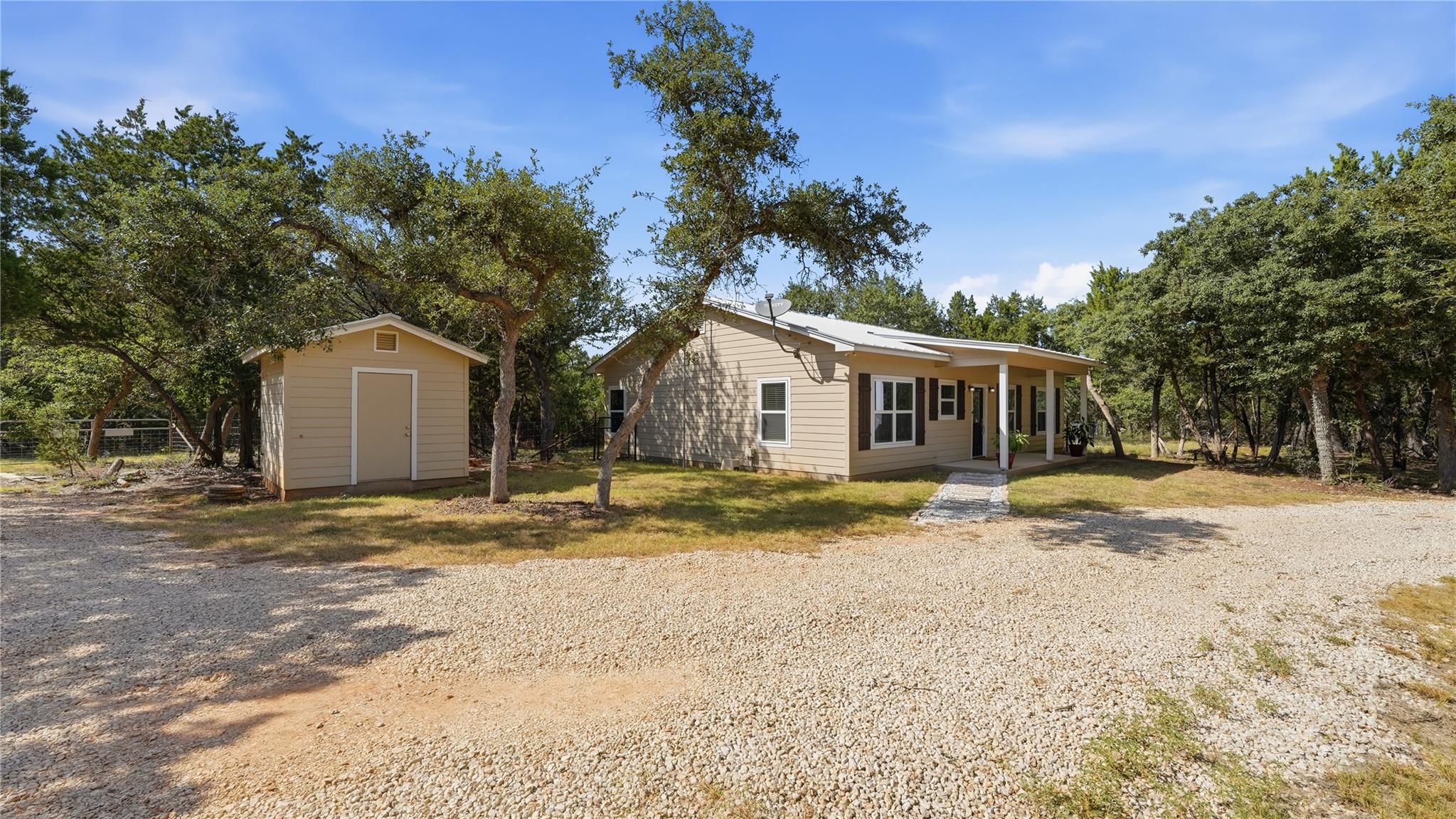 231 N Rainbow Ranch Rd Property Photo 24