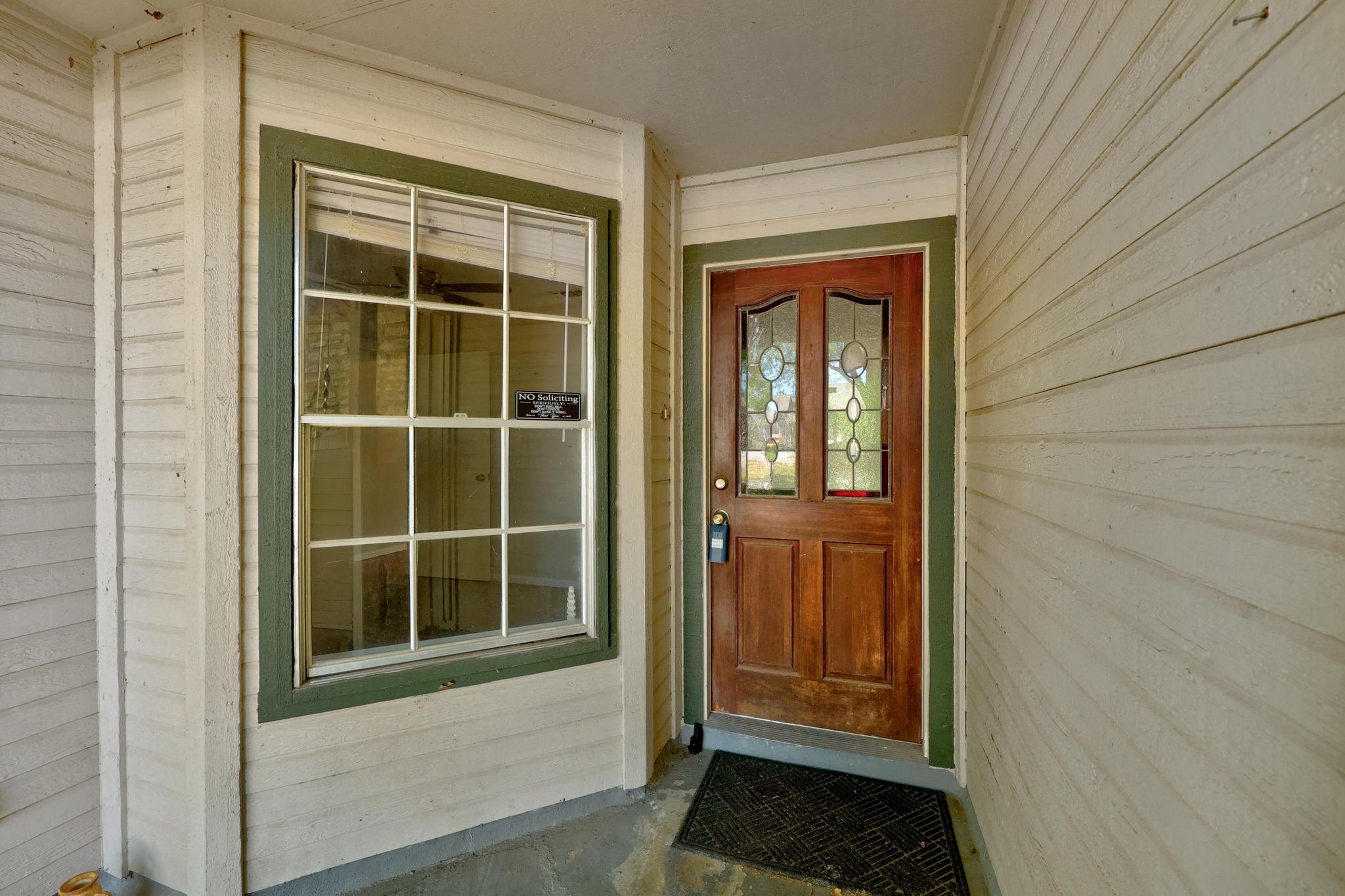 2304 Silver Spur Property Photo 2