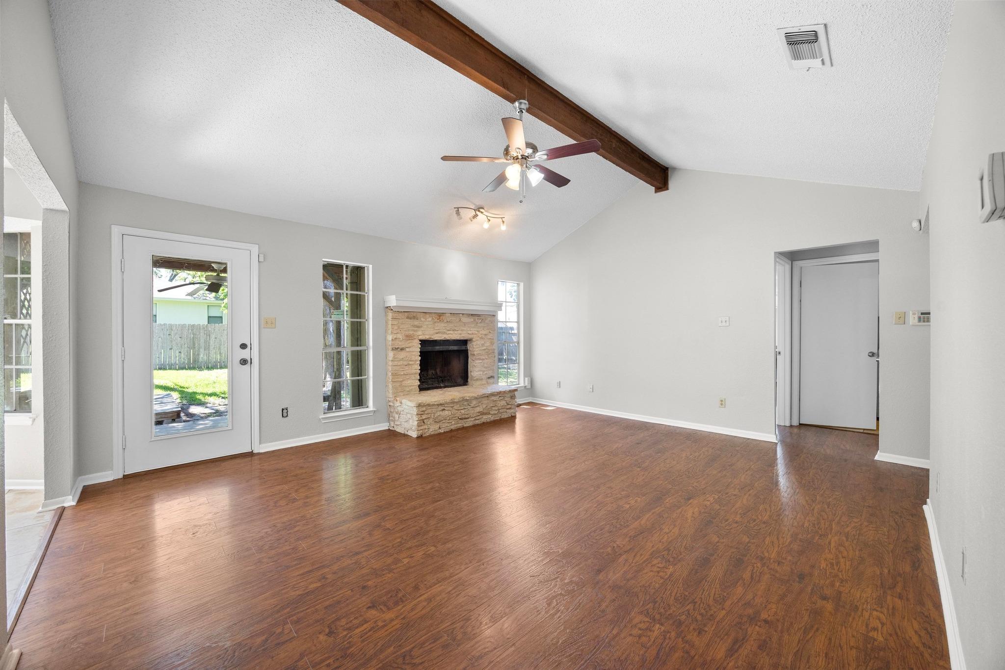 2304 Silver Spur Property Photo 4
