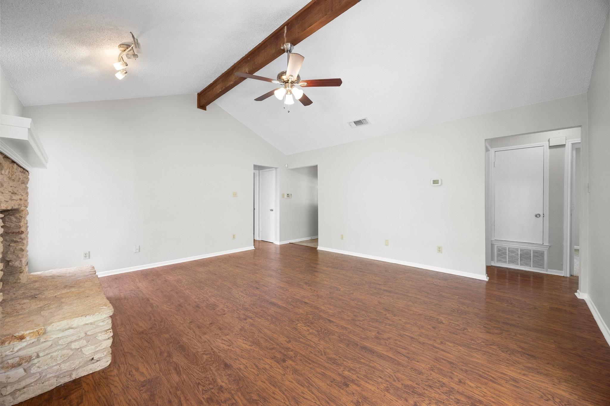 2304 Silver Spur Property Photo 7