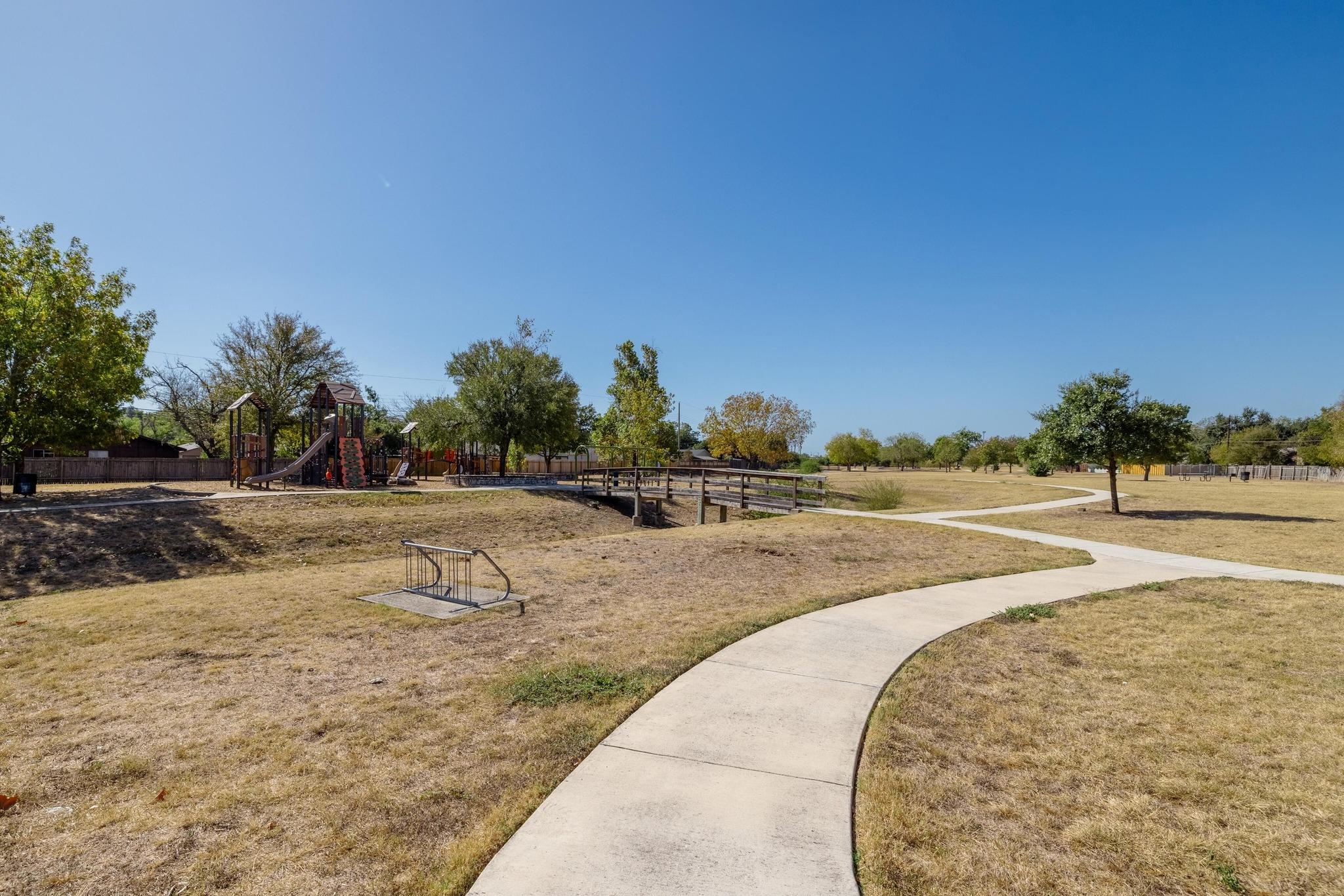 2304 Silver Spur Property Photo 32