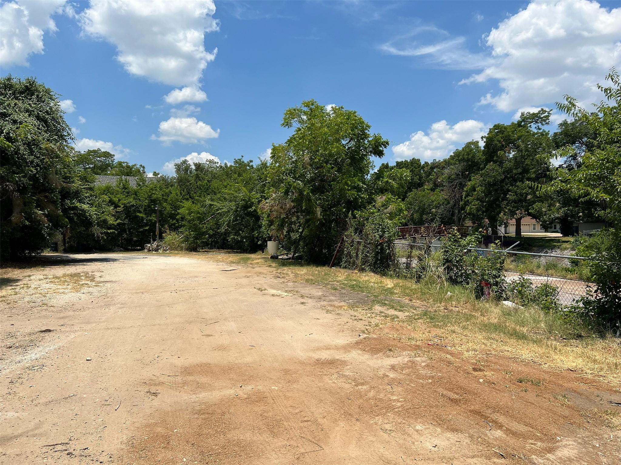 914 Shady Ln #tract 1 Property Photo 6