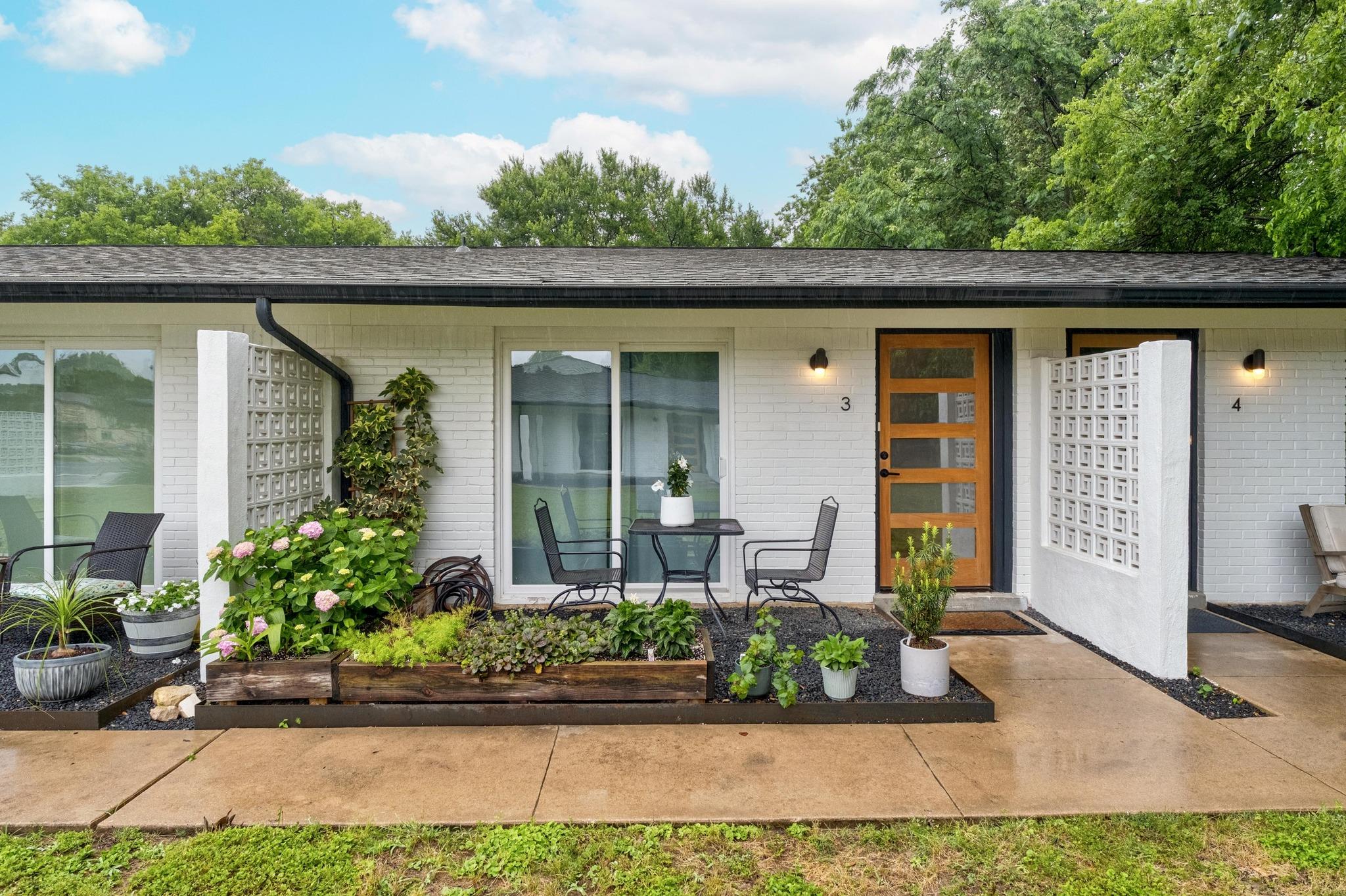 1213 Hollow Creek Dr 3 Property Photo 1