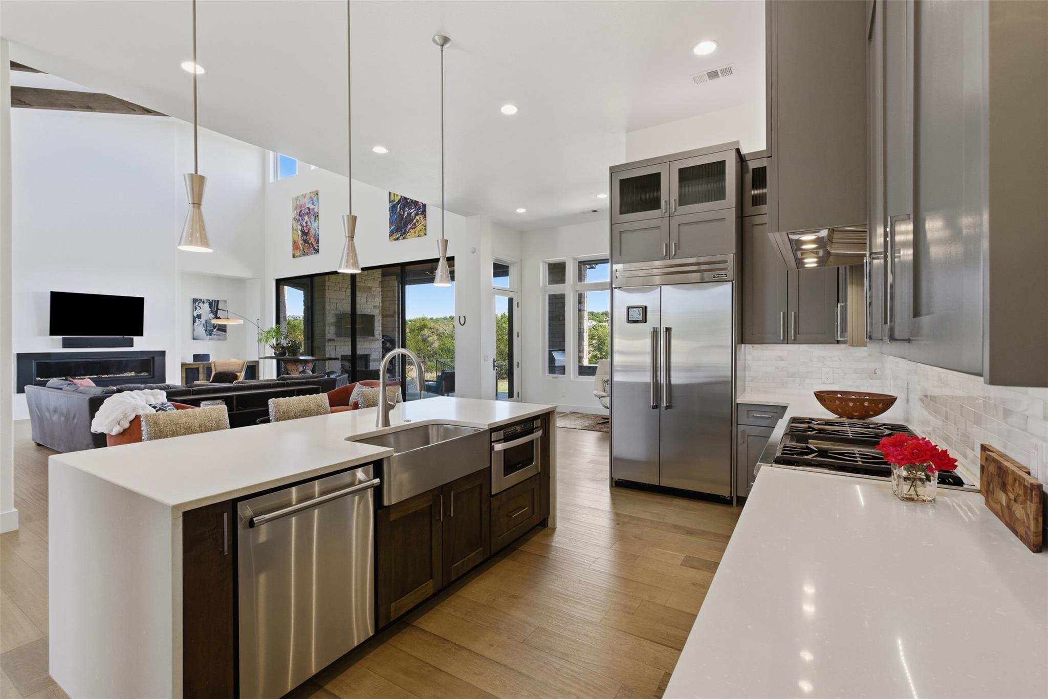 8801 Bellancia Dr Property Photo 5