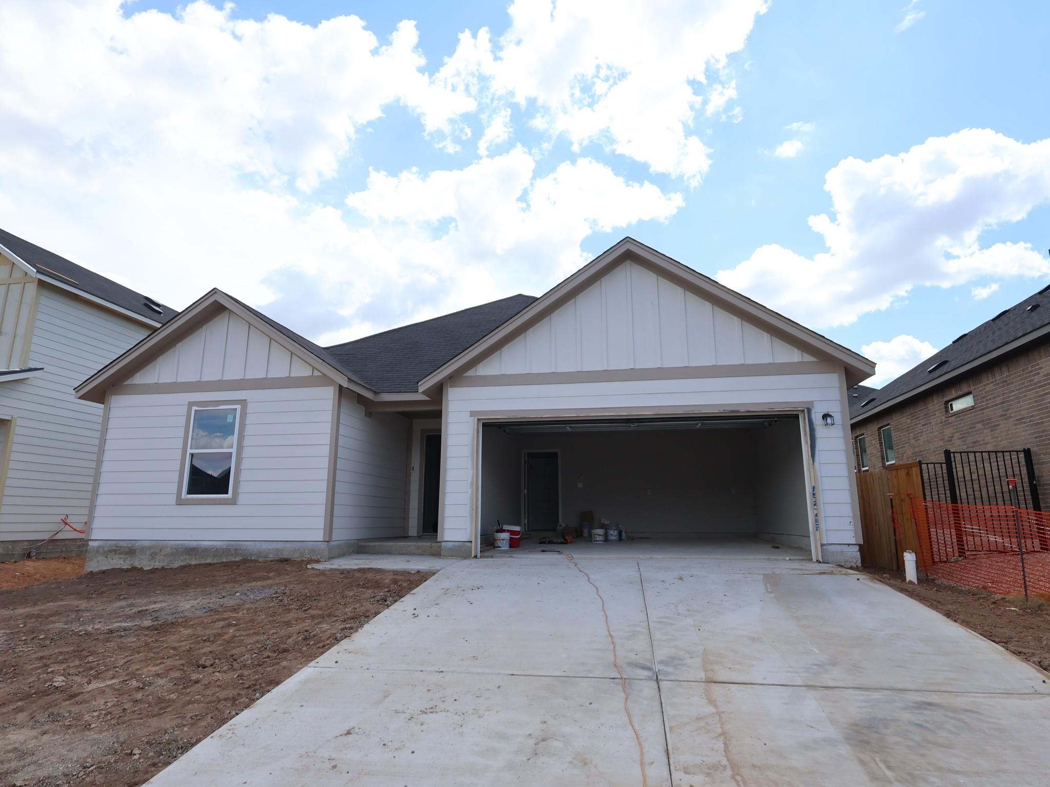 4513 Bridal Veil Dr Property Photo 1