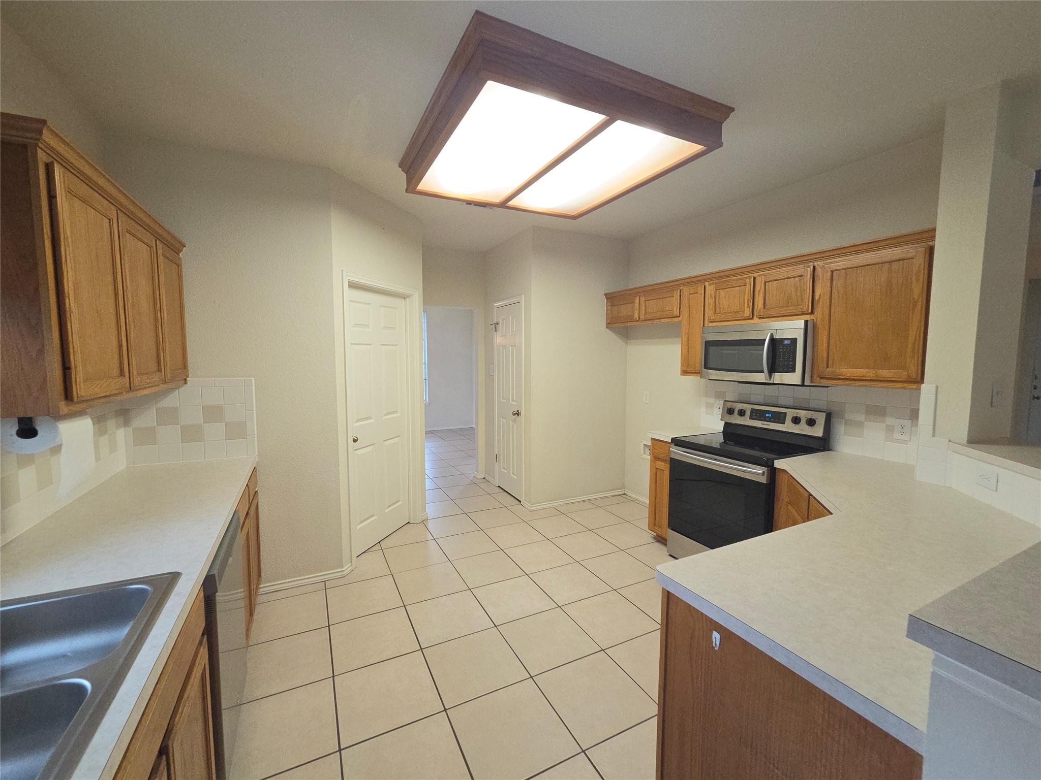 3208 Santee Dr Property Photo 3