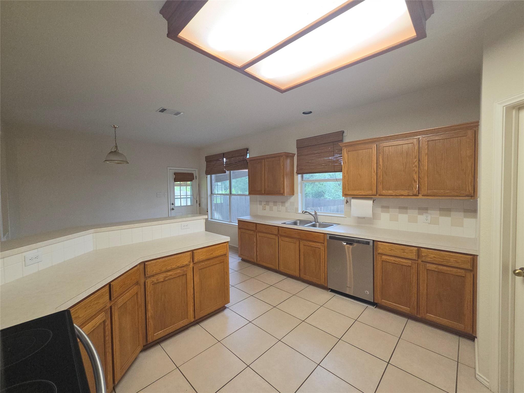 3208 Santee Dr Property Photo 7