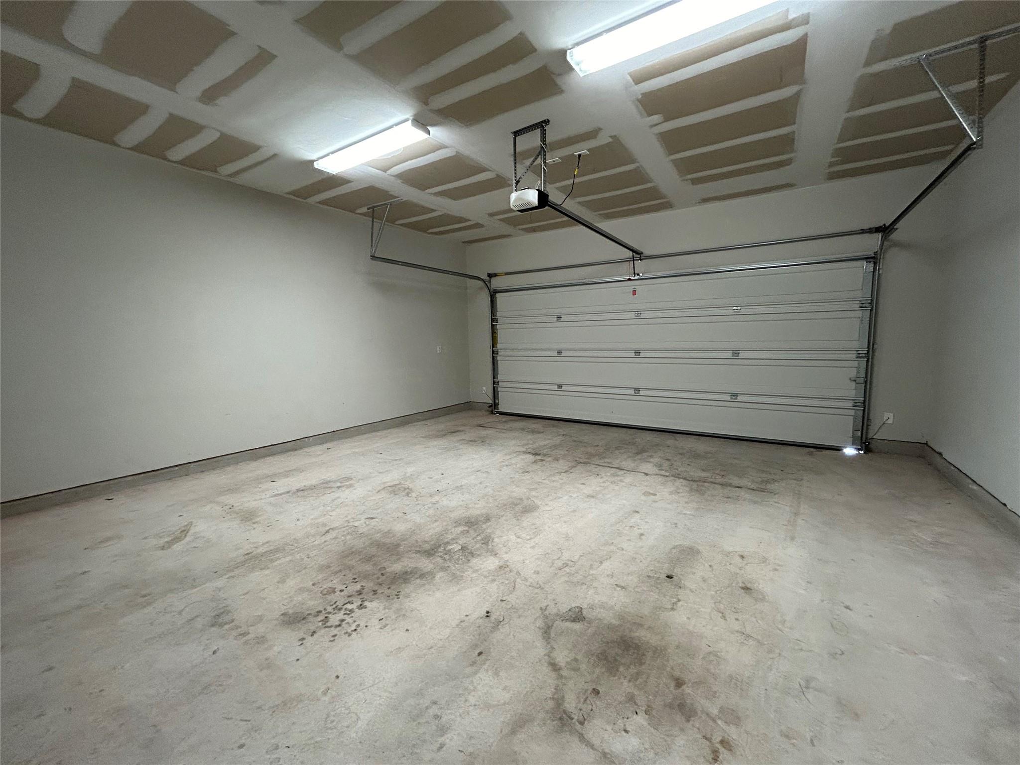 13800 Lyndhurst St #233 Property Photo 15