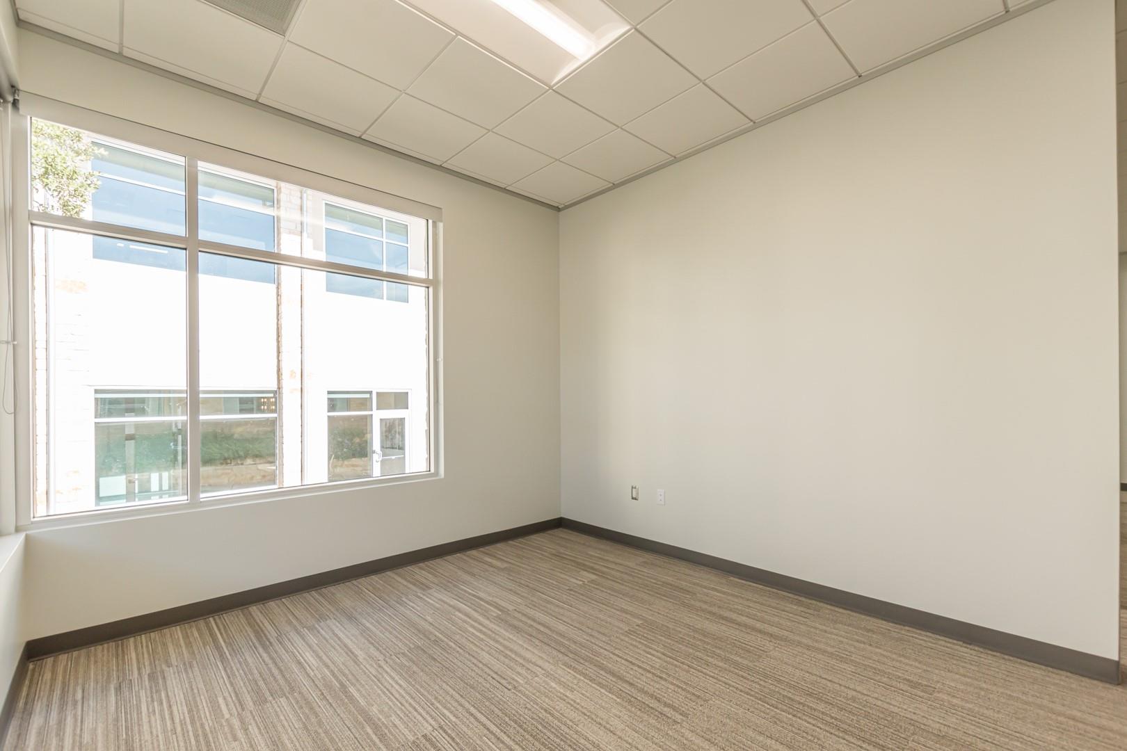 14425 Falcon Head Blvd #b Property Photo 8
