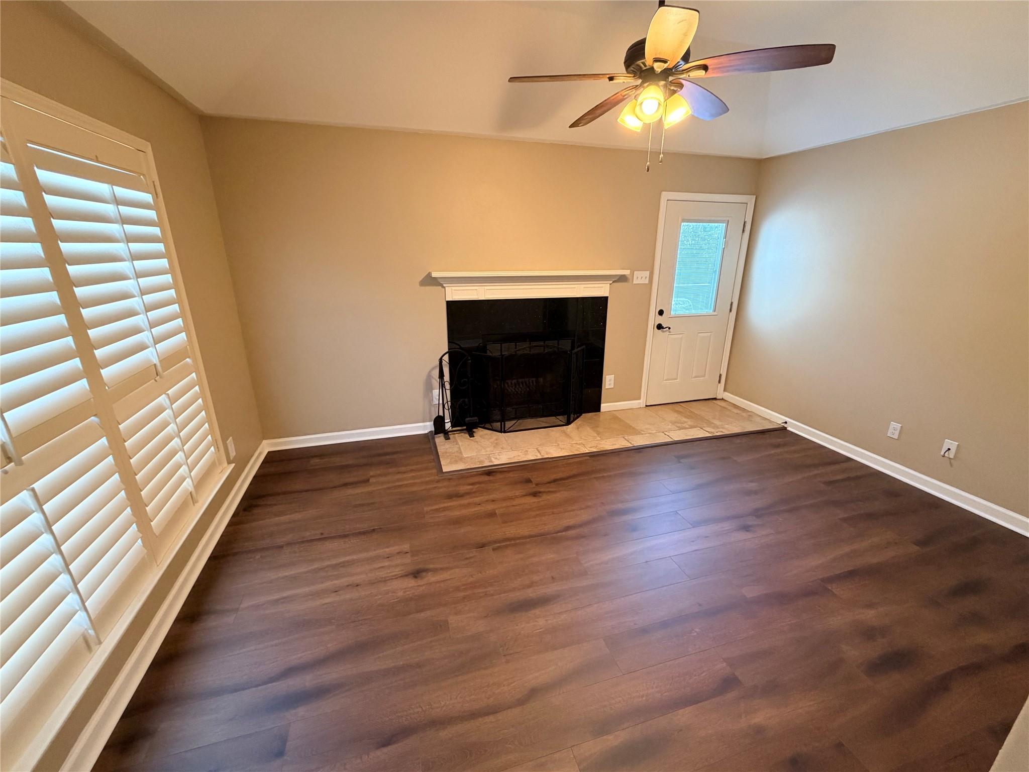 3103 Whisper Oaks Ln #A & B Property Photo 1