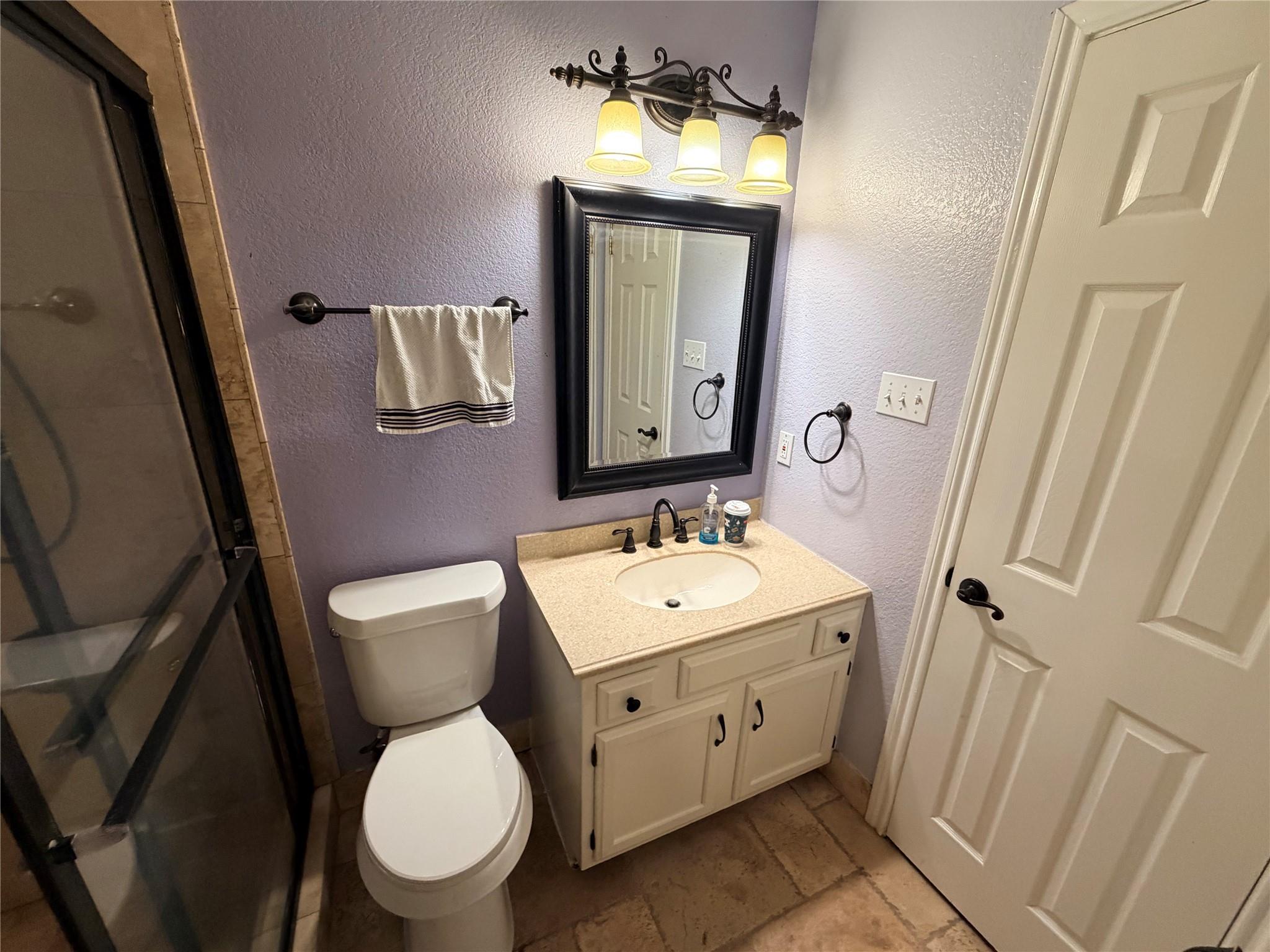 3103 Whisper Oaks Ln #a & B Property Photo 8