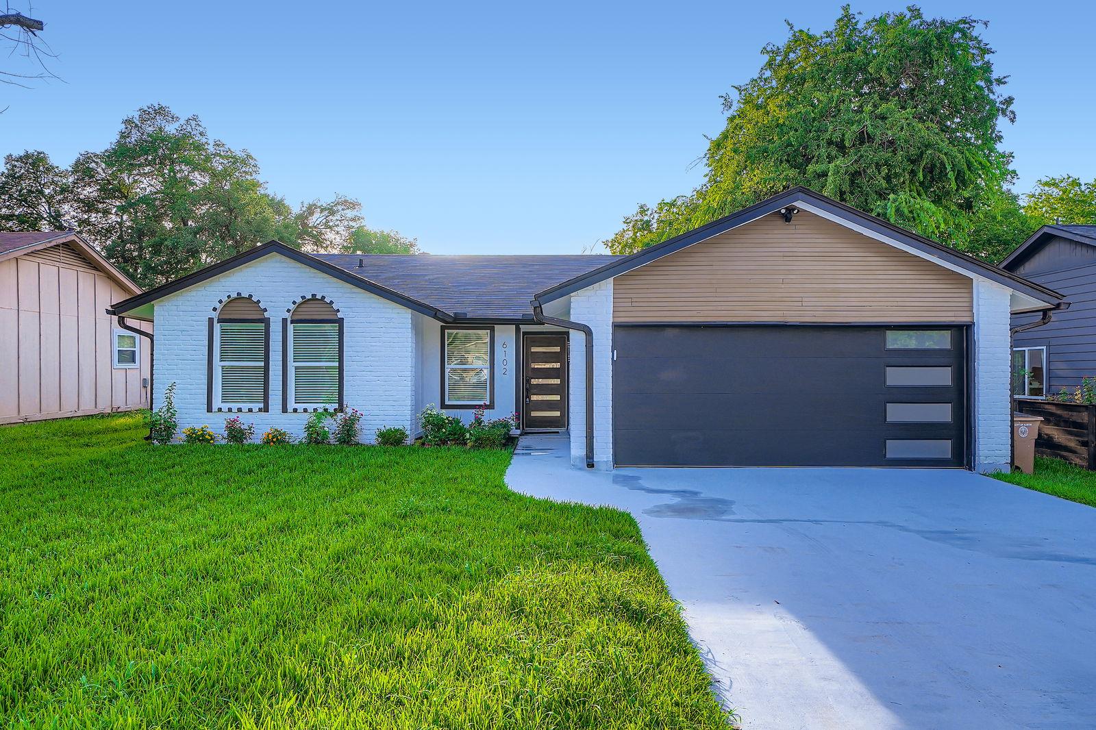 6102 Amber Pass Property Photo 1
