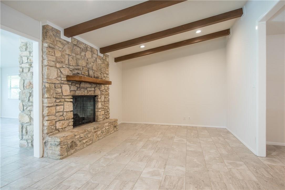 2902 Silverleaf Dr Property Photo 5