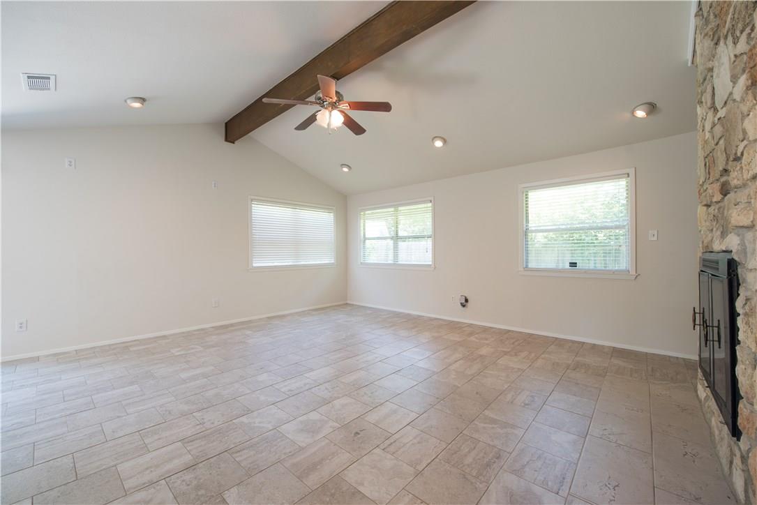 2902 Silverleaf Dr Property Photo 13