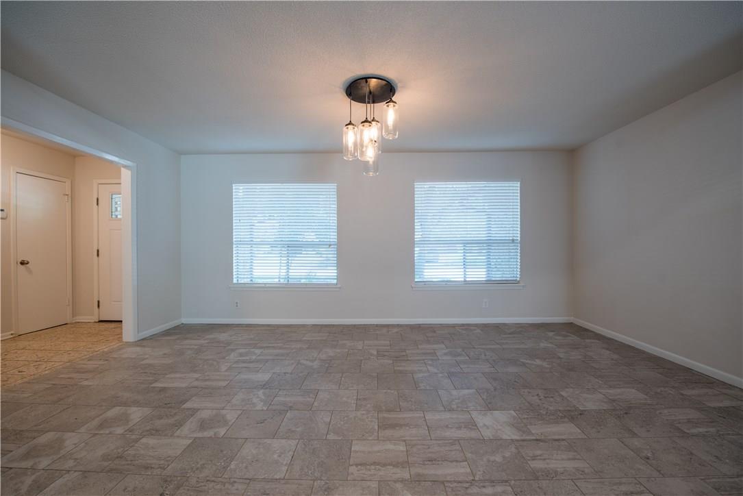 2902 Silverleaf Dr Property Photo 14