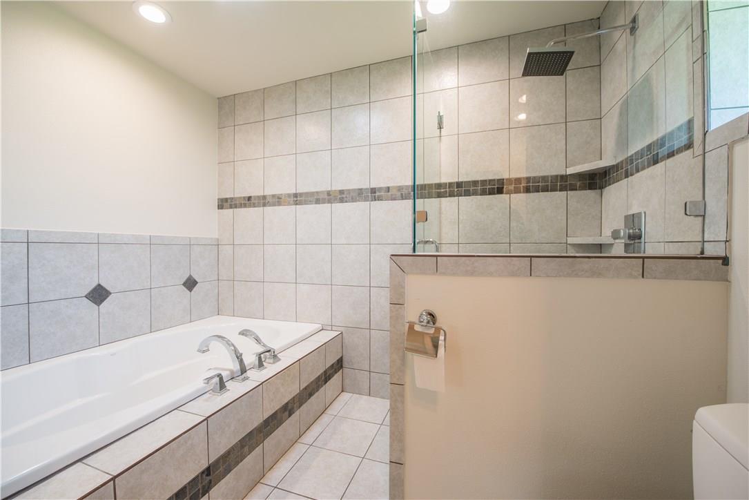 2902 Silverleaf Dr Property Photo 18
