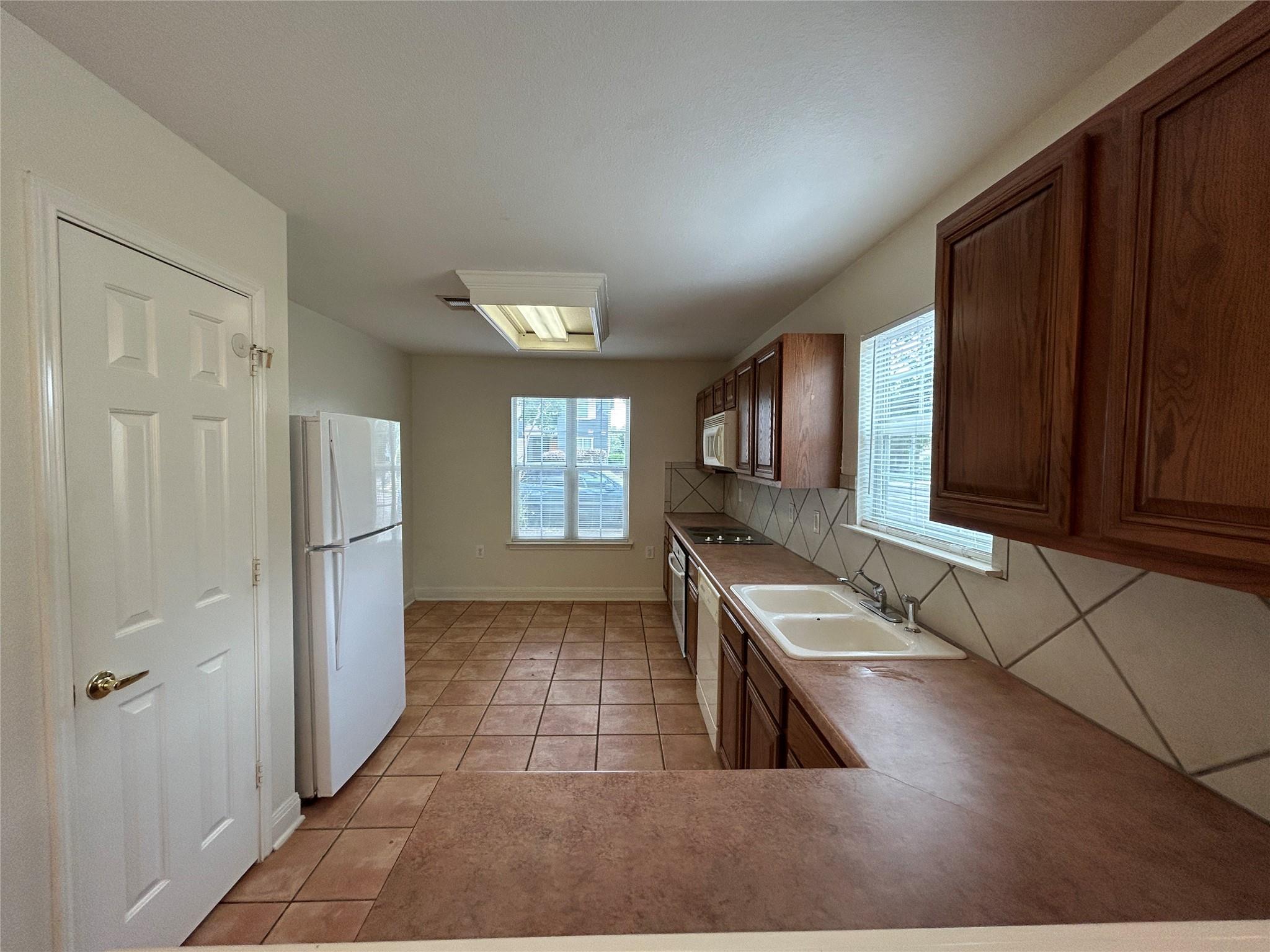 1909 Tranquilo Trl Property Photo 4