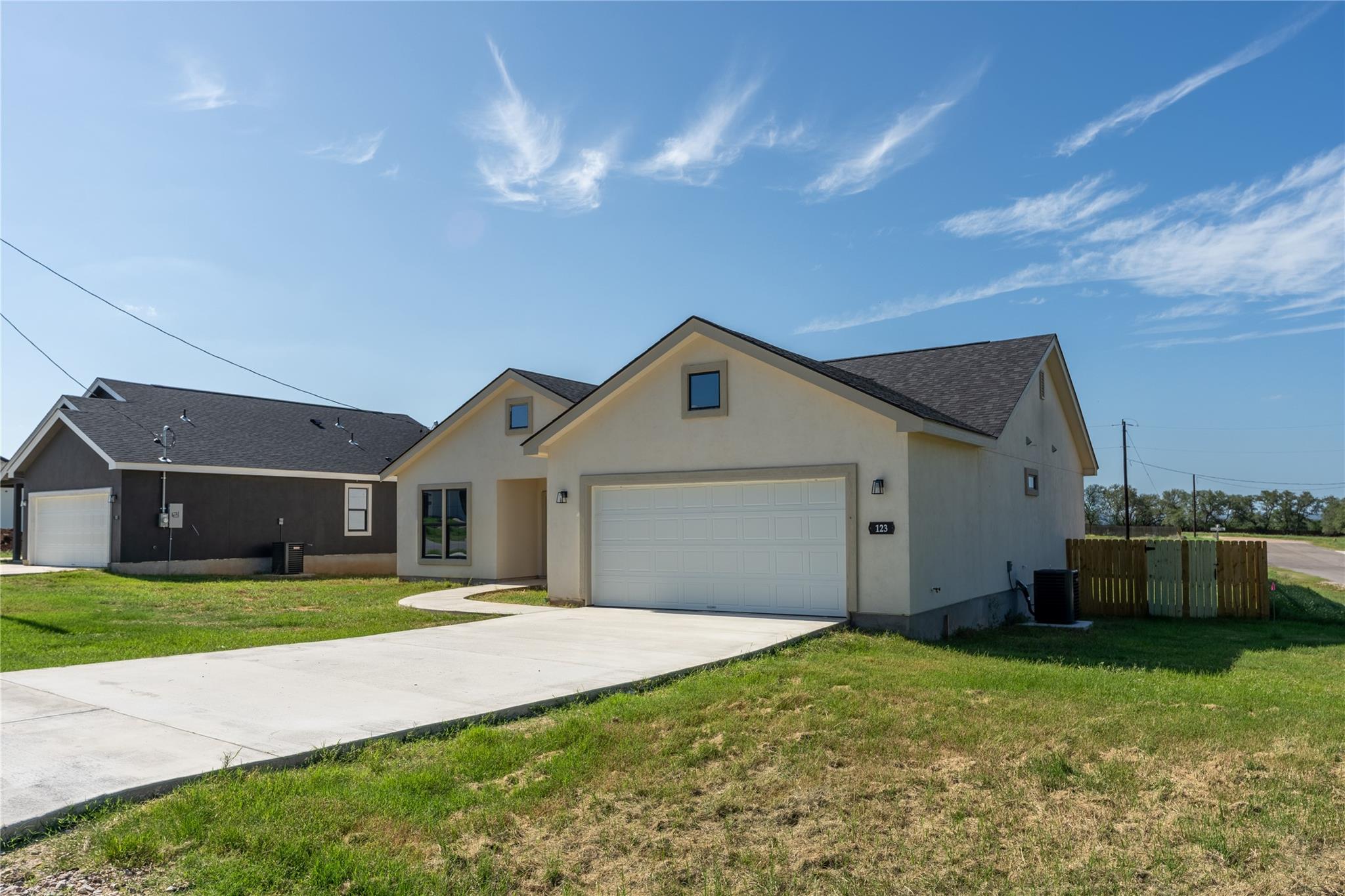 109 Autumn Sage Trl Property Photo 1