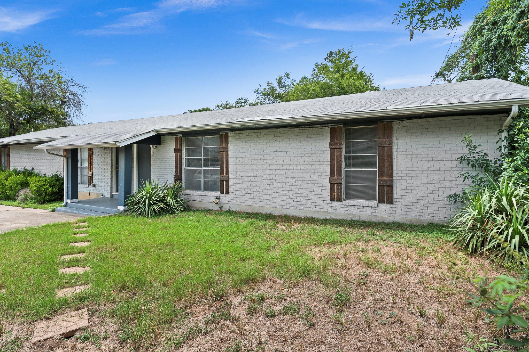 2712 Saint Edwards Cir #b Property Photo 3