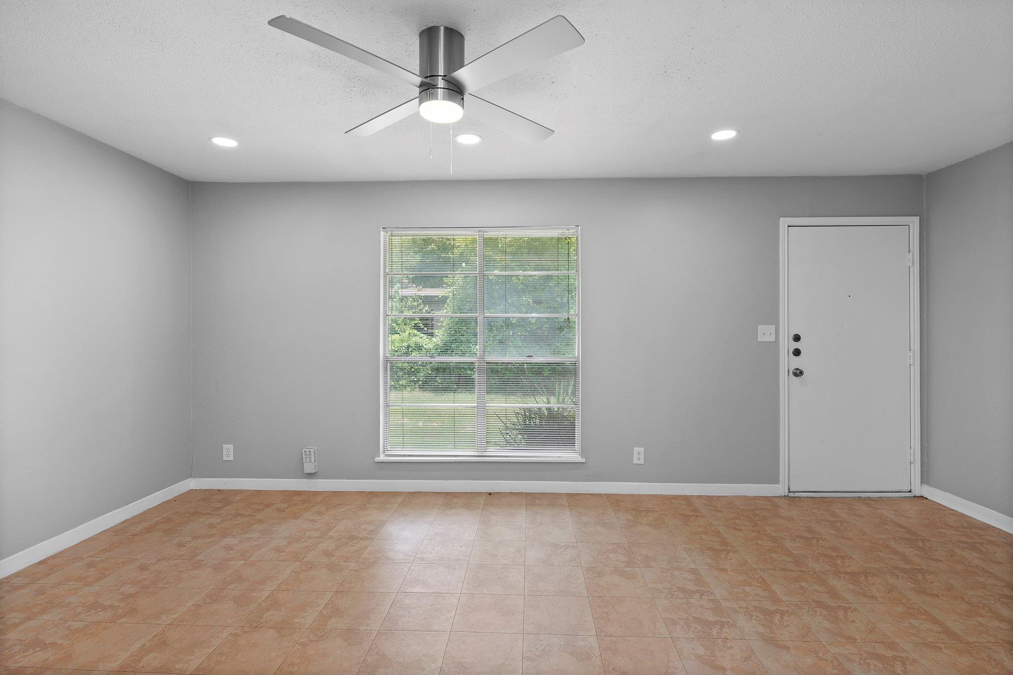 2712 Saint Edwards Cir #b Property Photo 9
