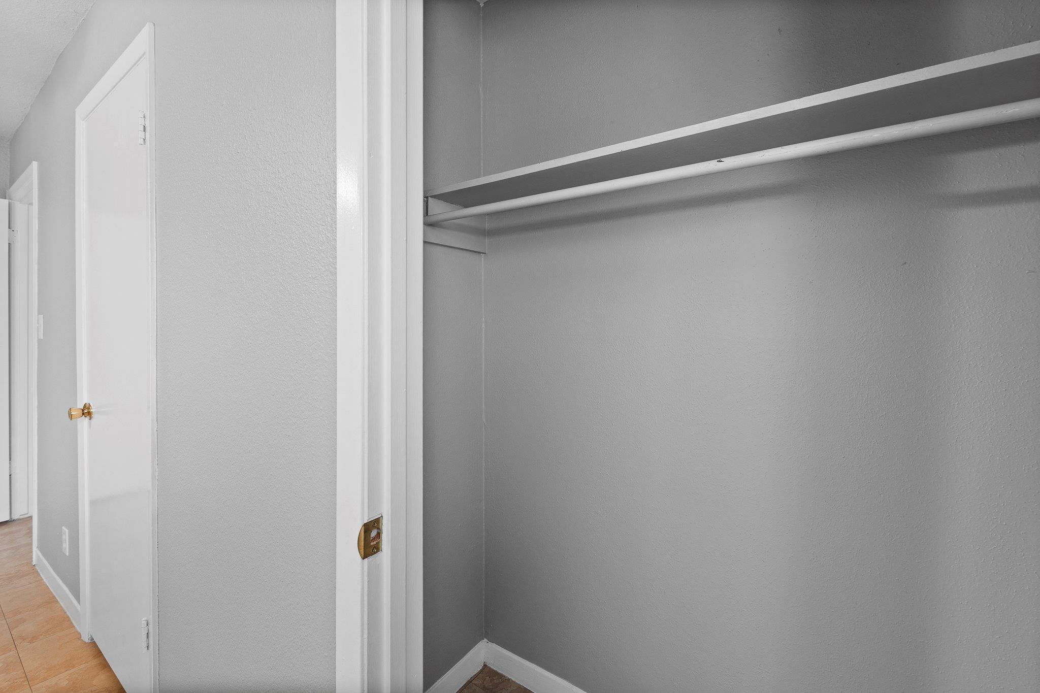 2712 Saint Edwards Cir #b Property Photo 22