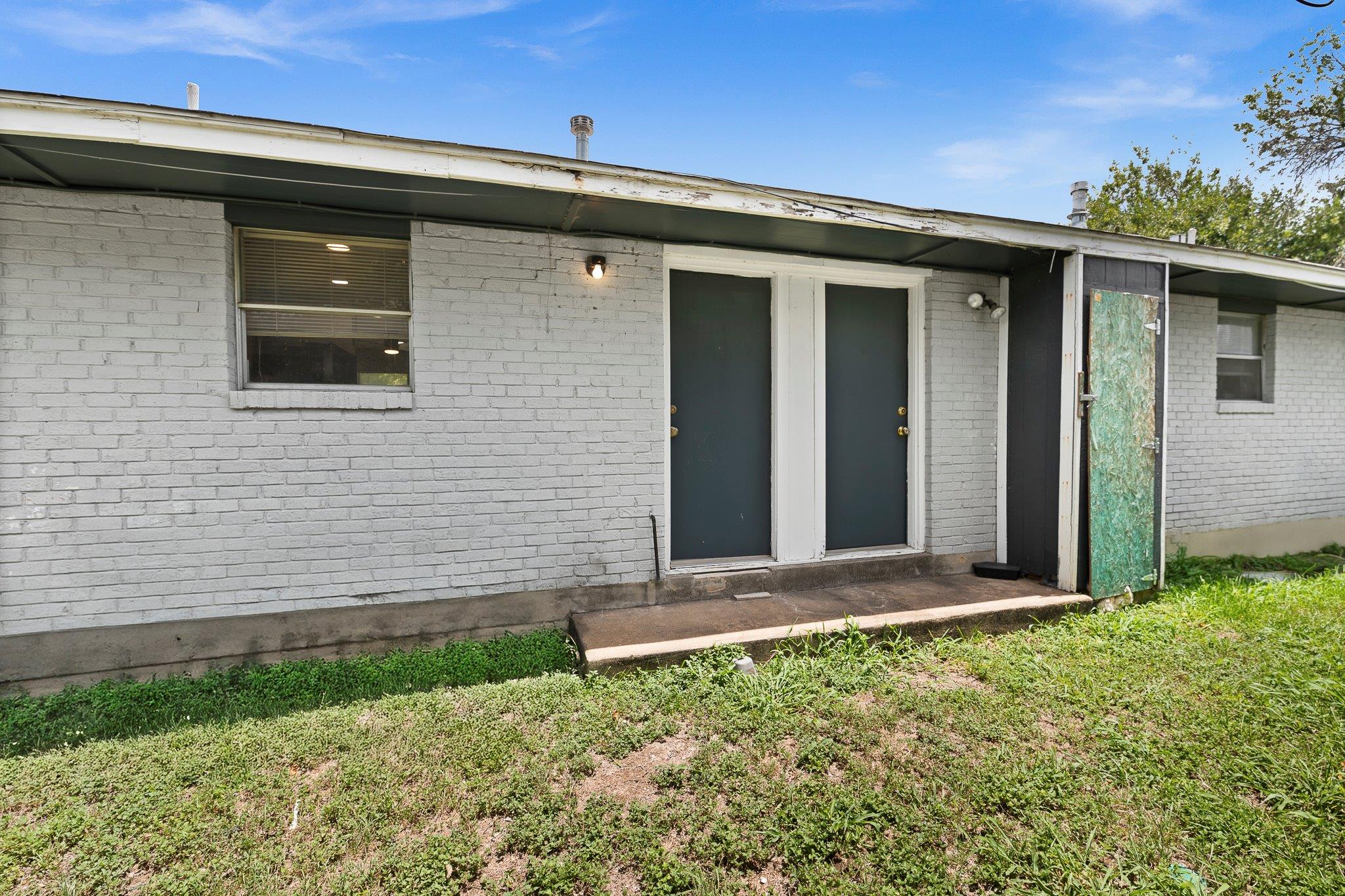 2712 Saint Edwards Cir #b Property Photo 26