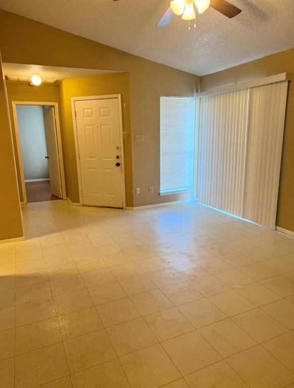 811 Lexington Rd #a Property Photo 5
