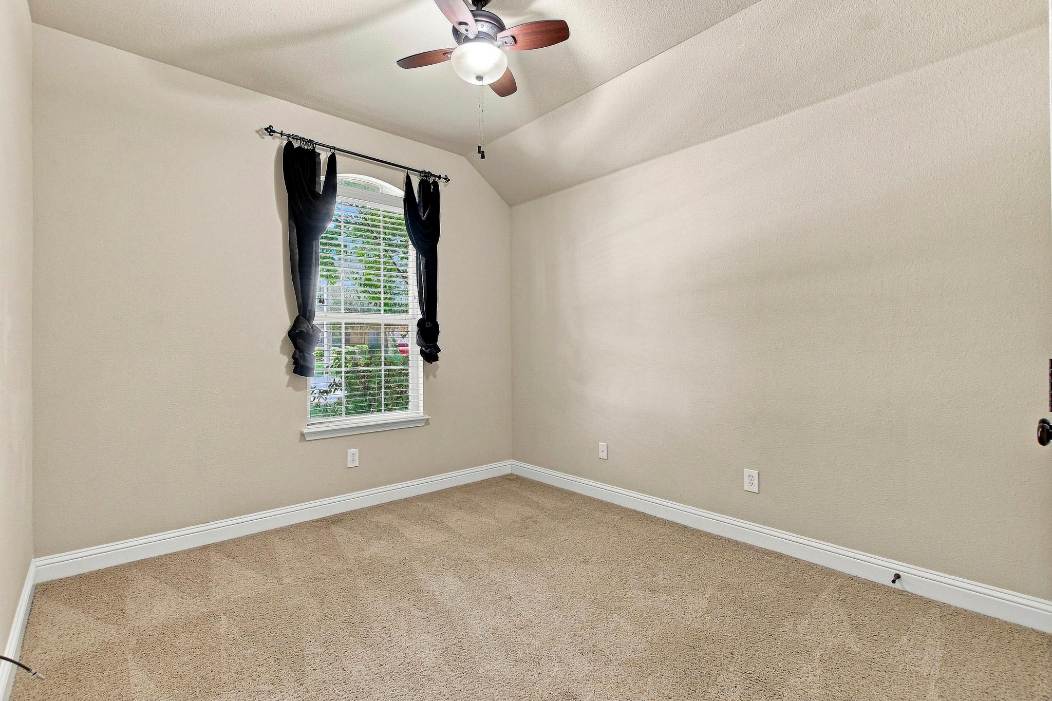 4507 Cervinia Dr Property Photo 35