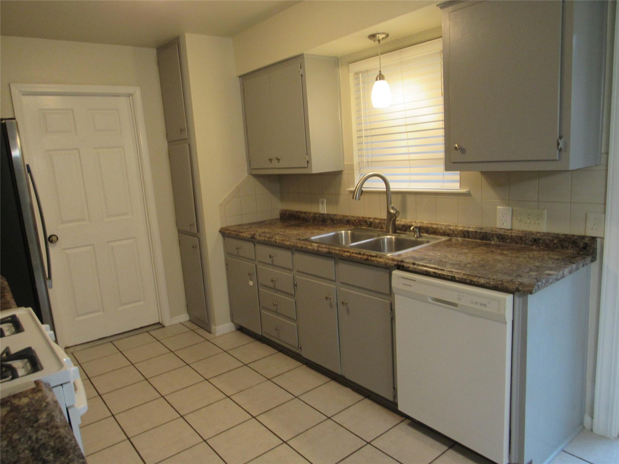 6801 Kenosha Pass Property Photo 9