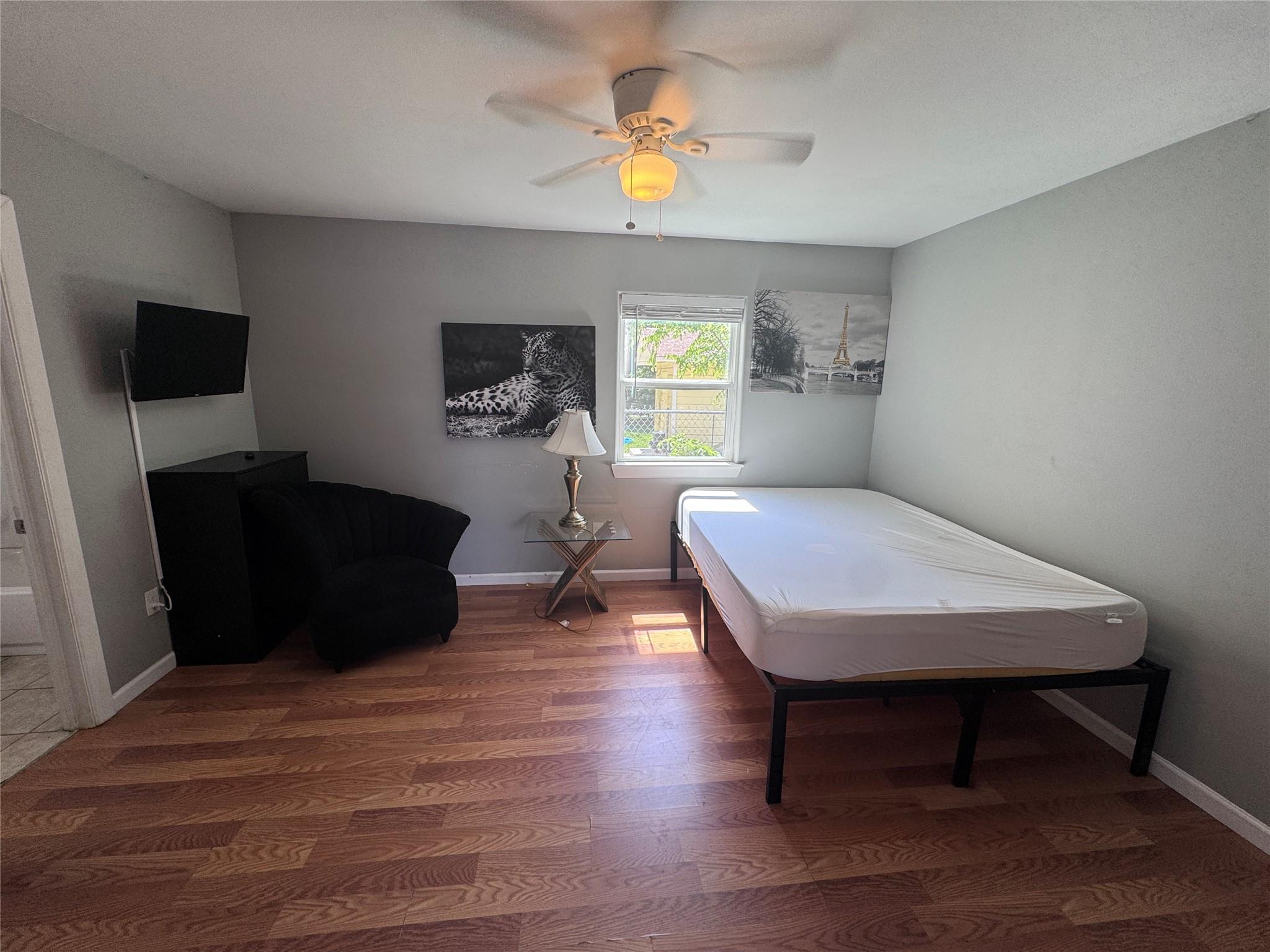 1402 N 2nd St #4 Property Photo 5