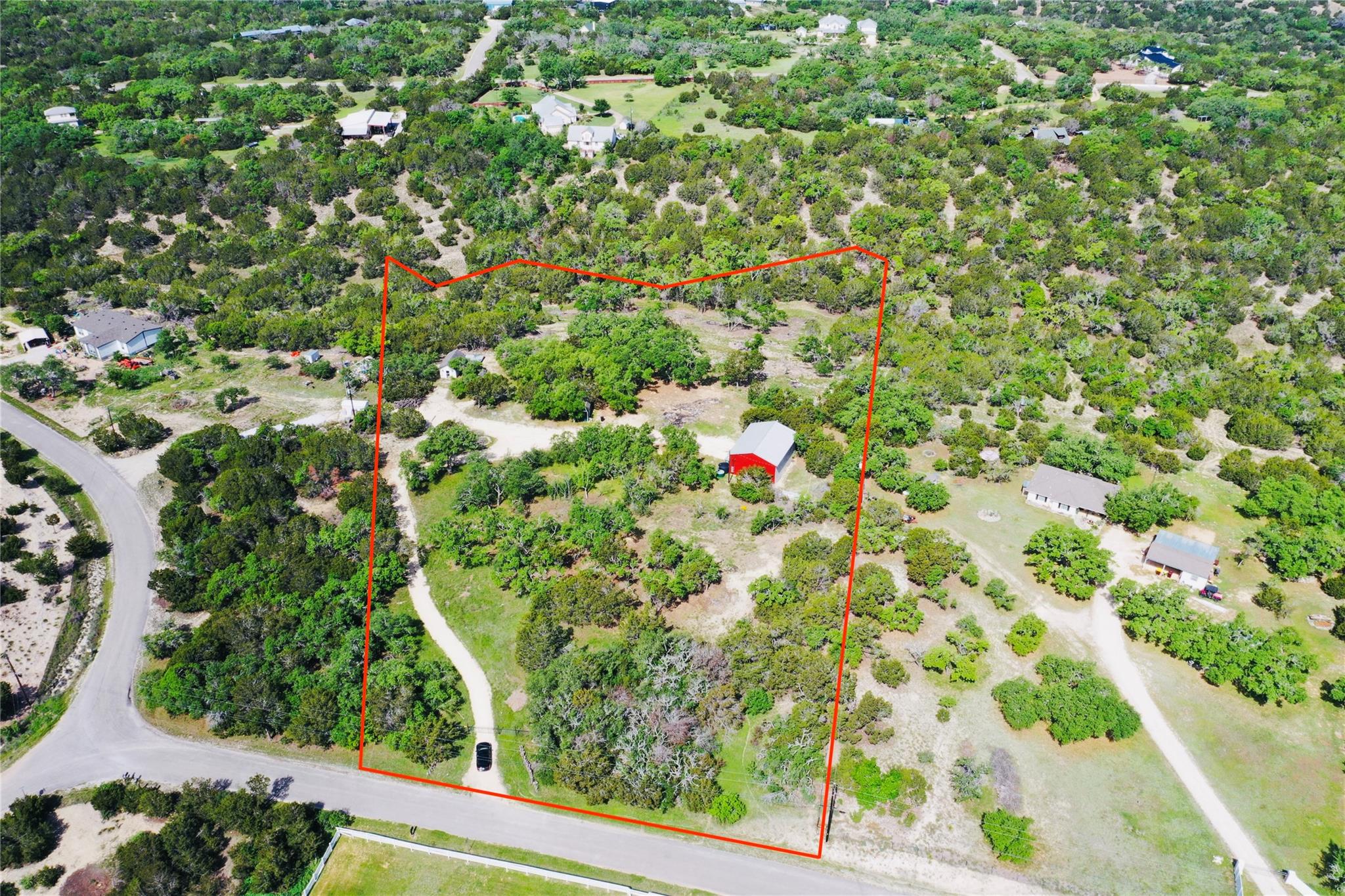560 Longview Rd Property Photo 3