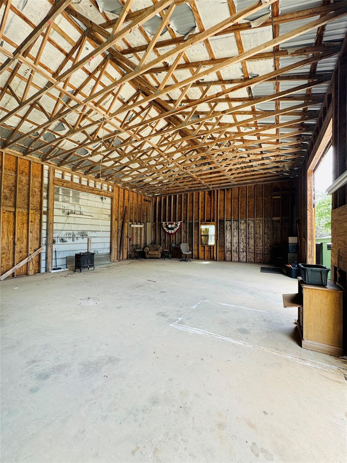 560 Longview Rd Property Photo 14