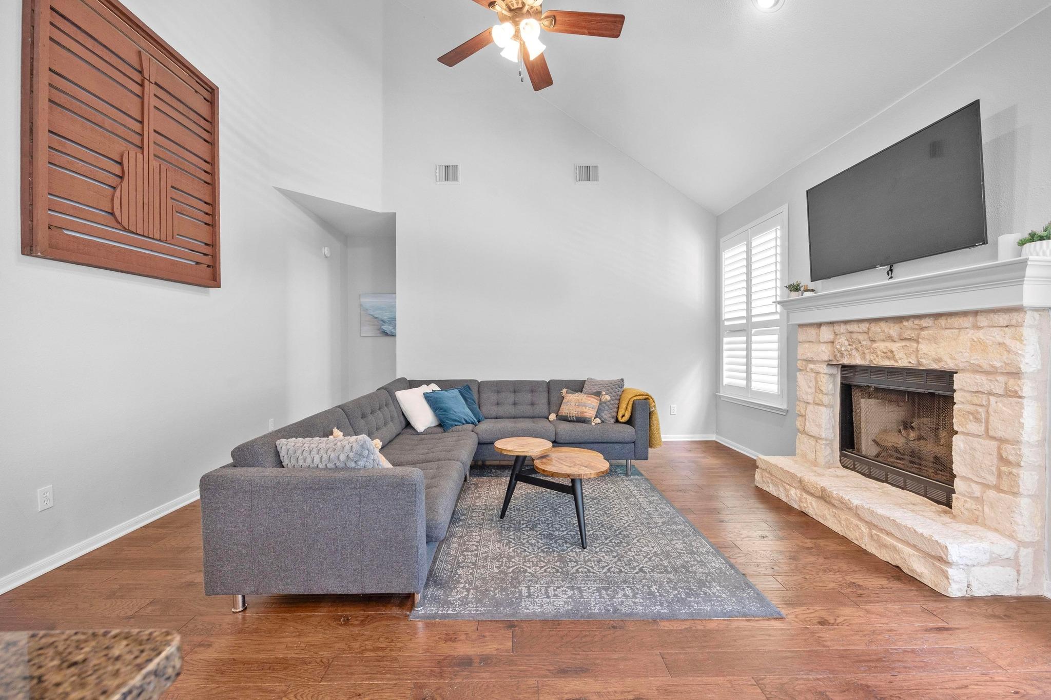 8909 Beatty Ct Property Photo 12