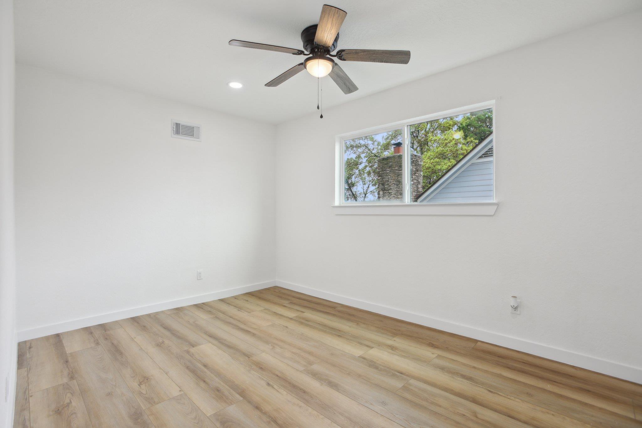 2104 Malvern Hill Dr Property Photo 36