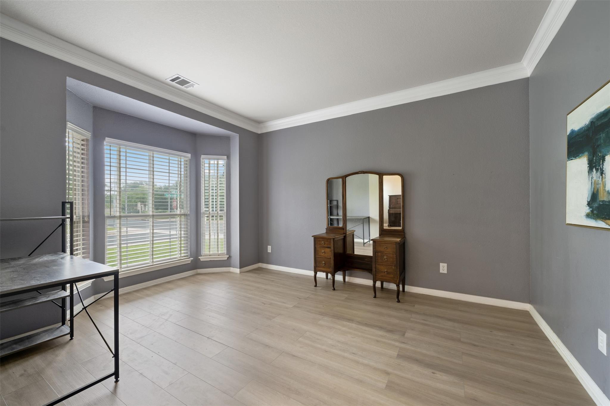 12014 Yarbrough Dr Property Photo 5
