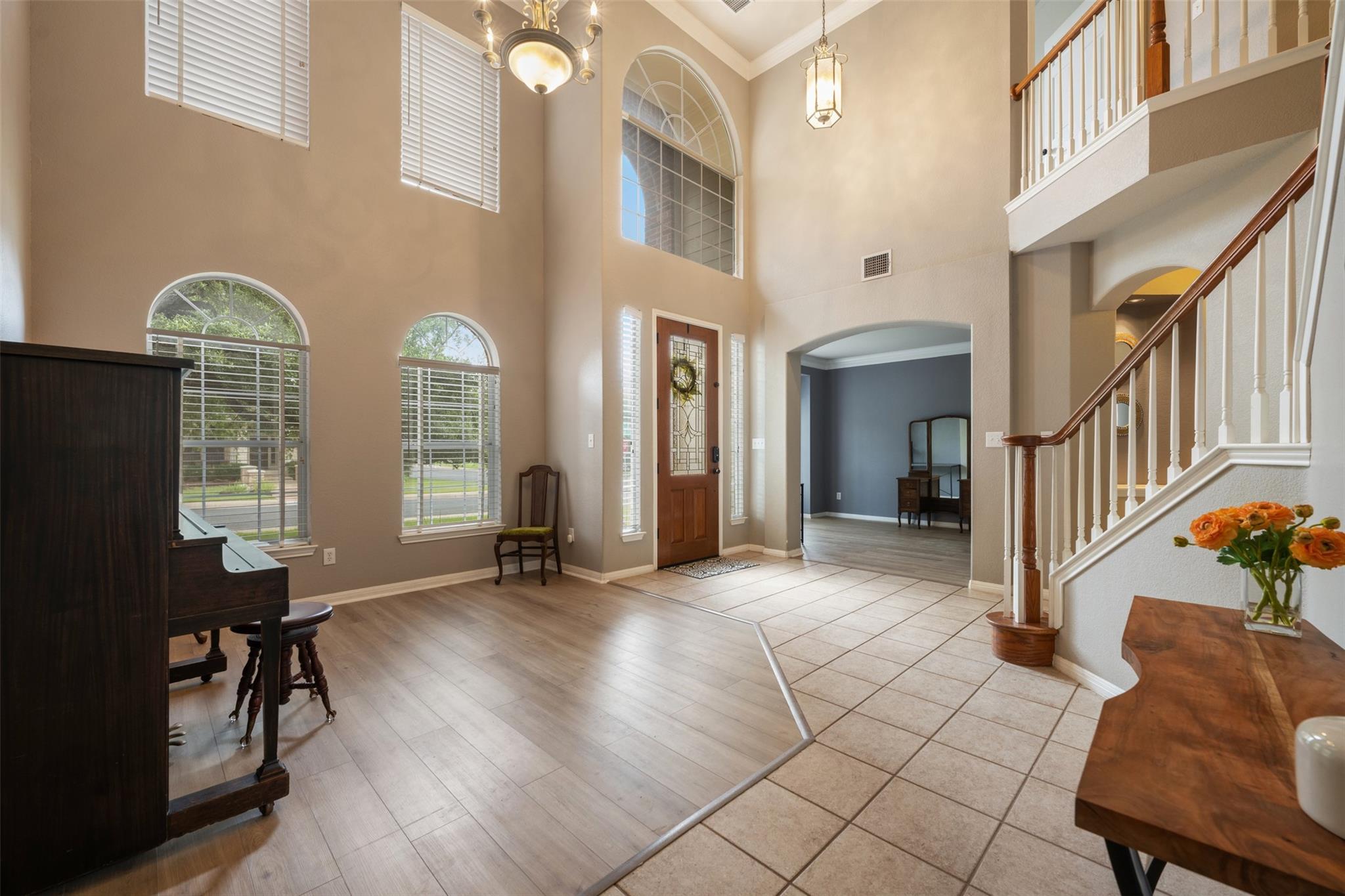 12014 Yarbrough Dr Property Photo 8