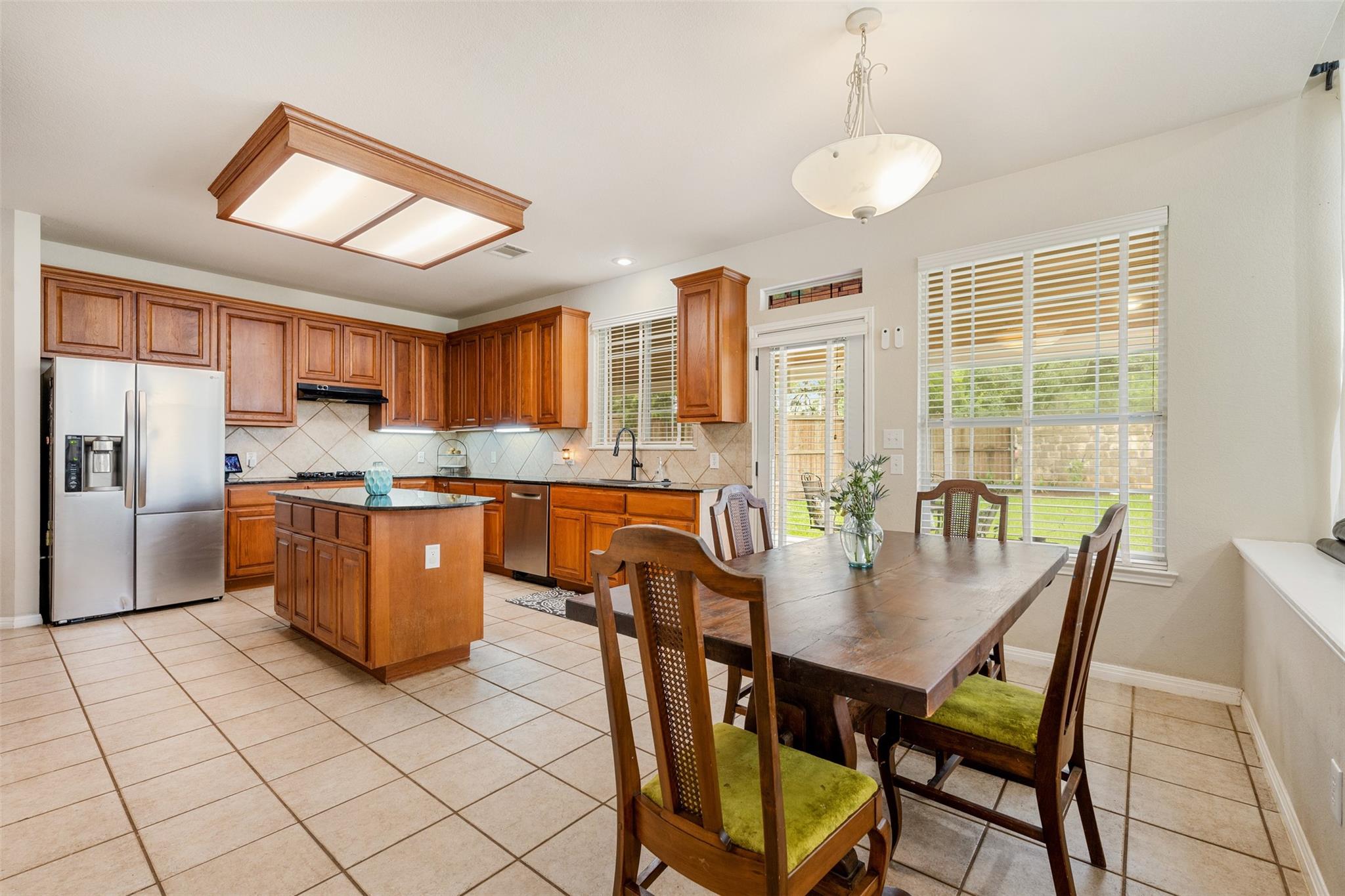 12014 Yarbrough Dr Property Photo 13