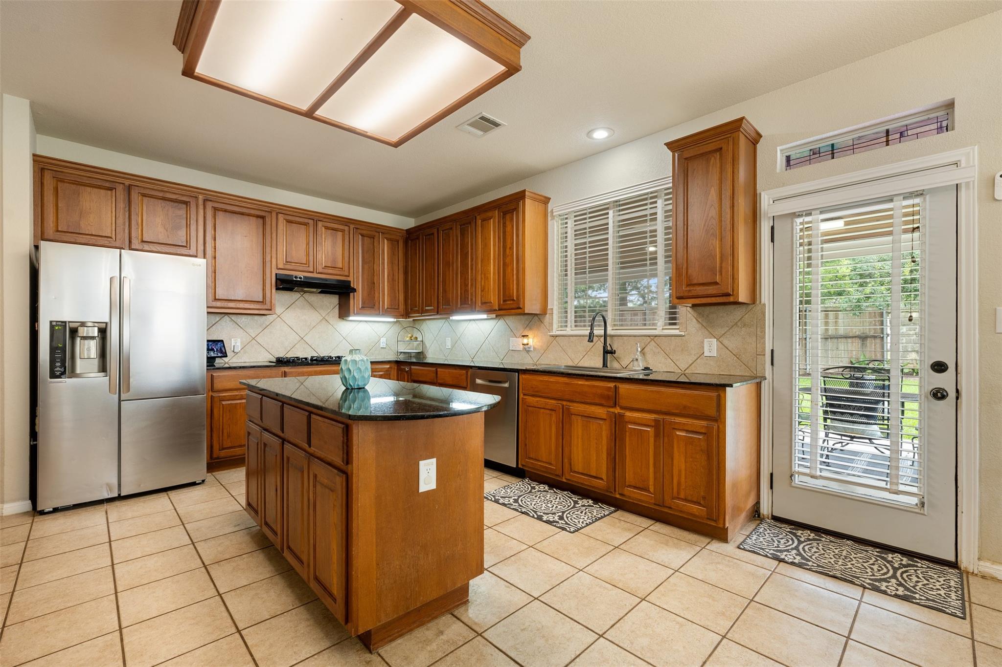 12014 Yarbrough Dr Property Photo 14