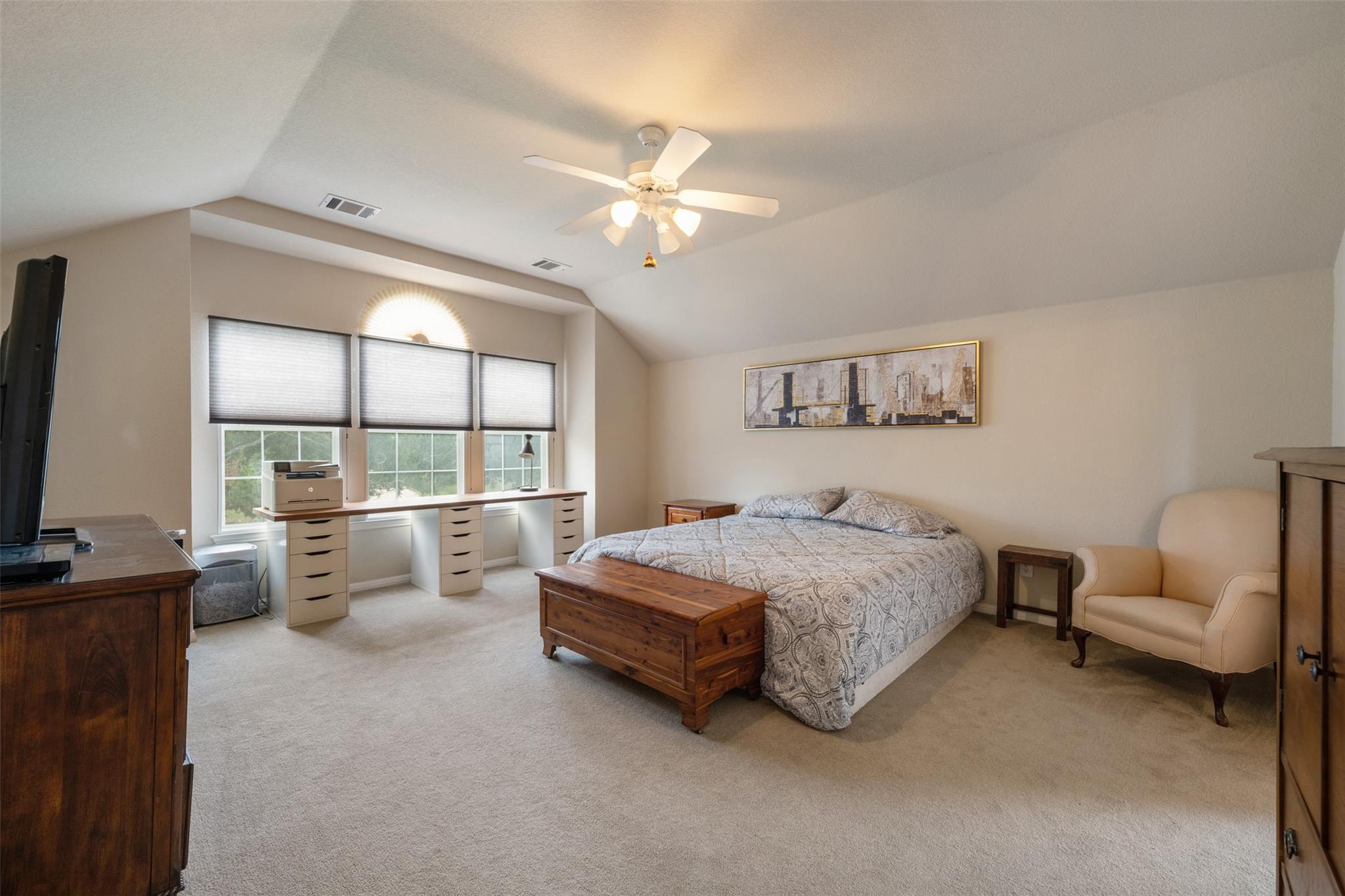 12014 Yarbrough Dr Property Photo 22