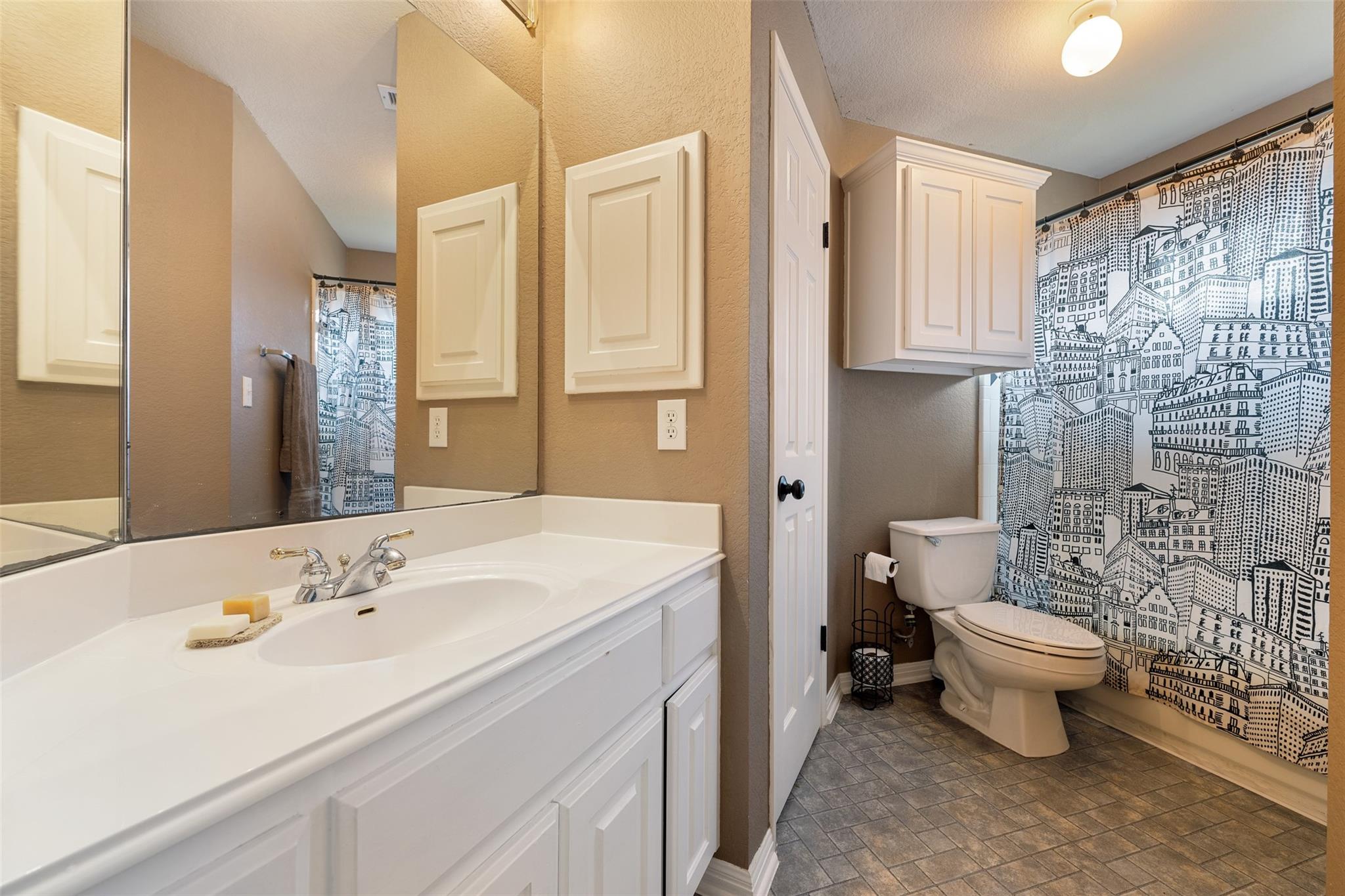 12014 Yarbrough Dr Property Photo 29
