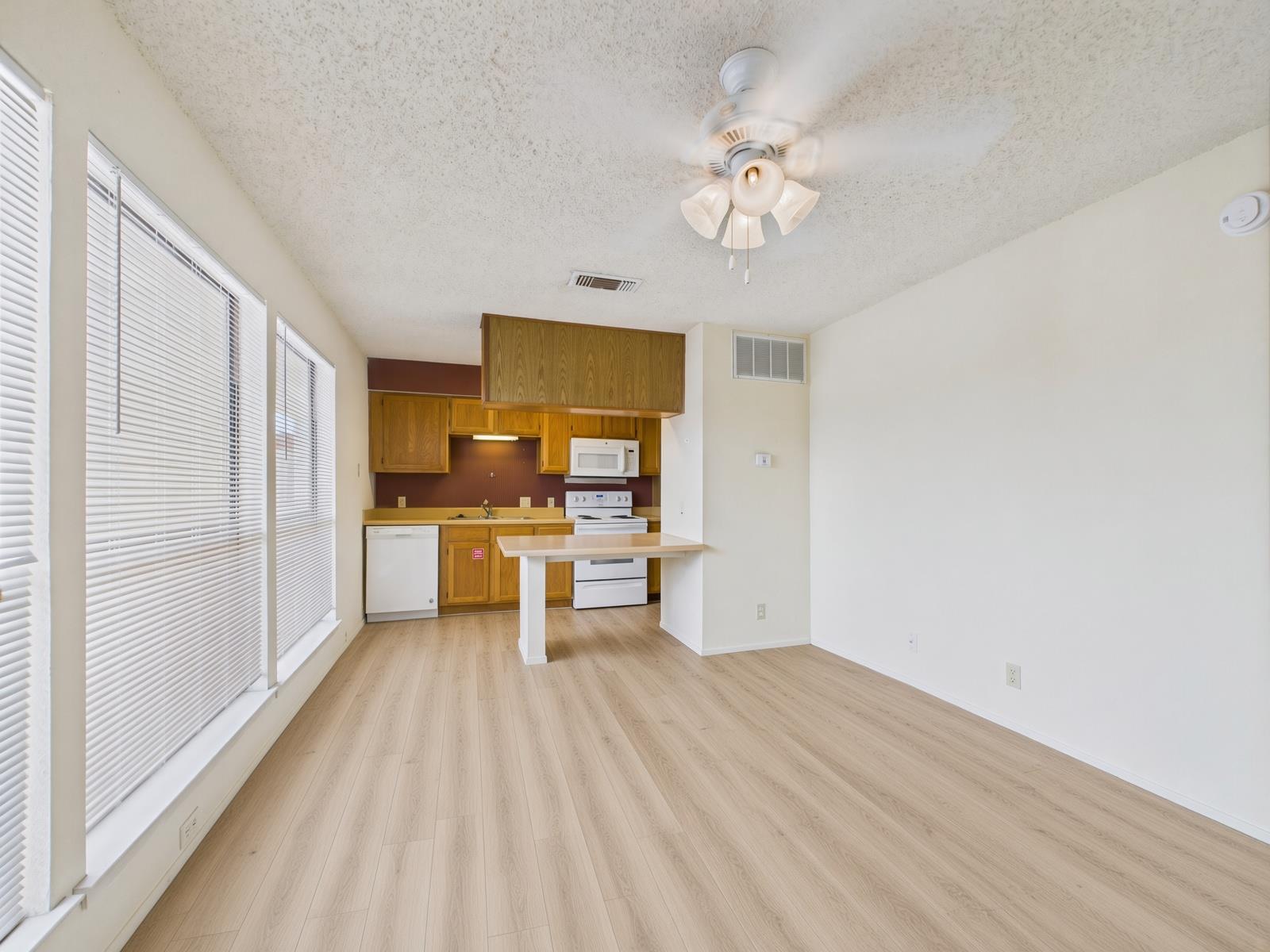 3115 Helms St #301 Property Photo 1