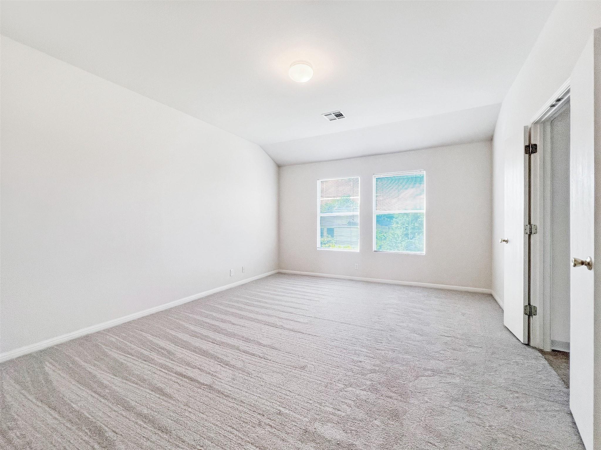4712 Lake Champlain Ln Property Photo 14