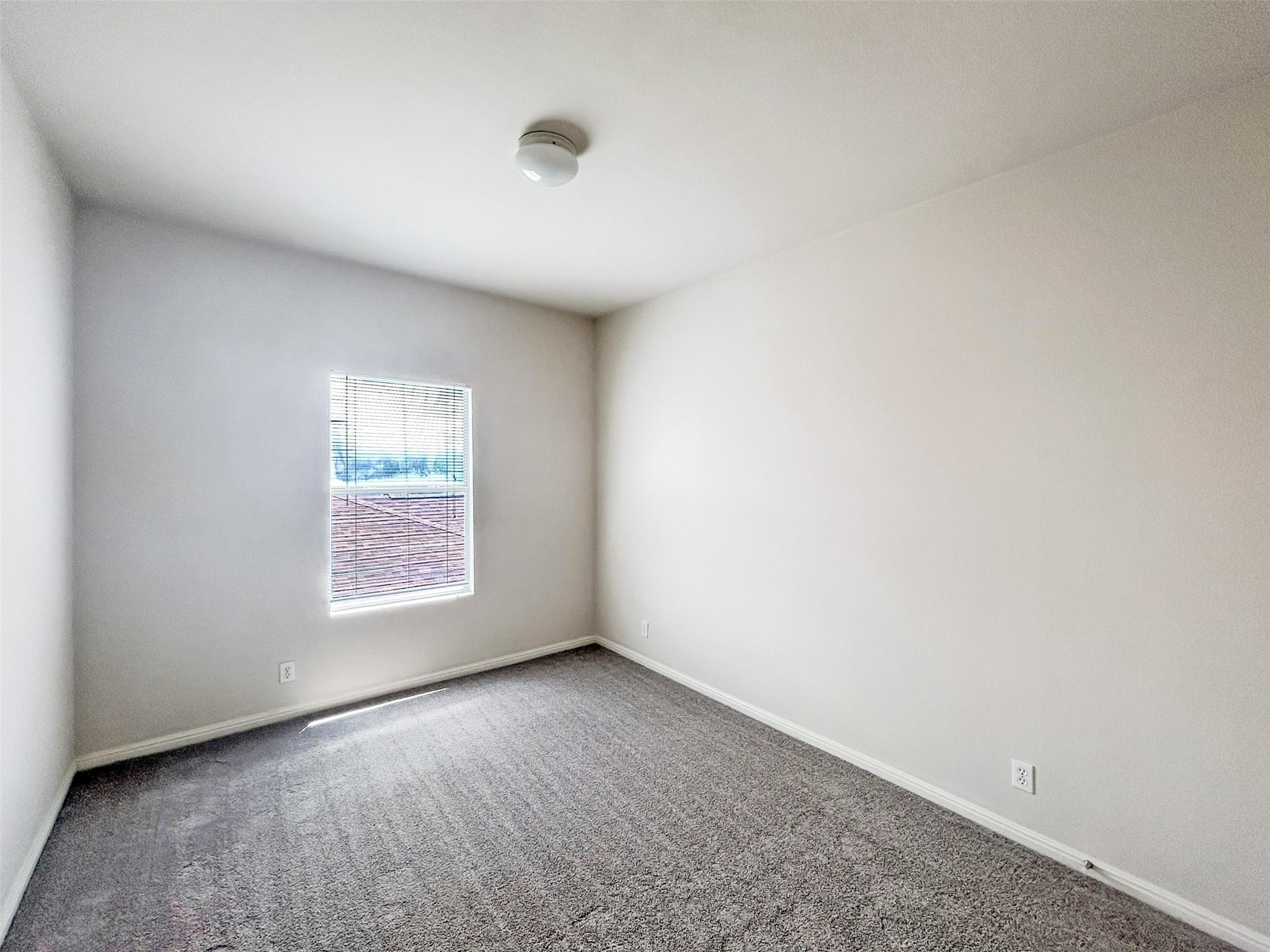 4712 Lake Champlain Ln Property Photo 25