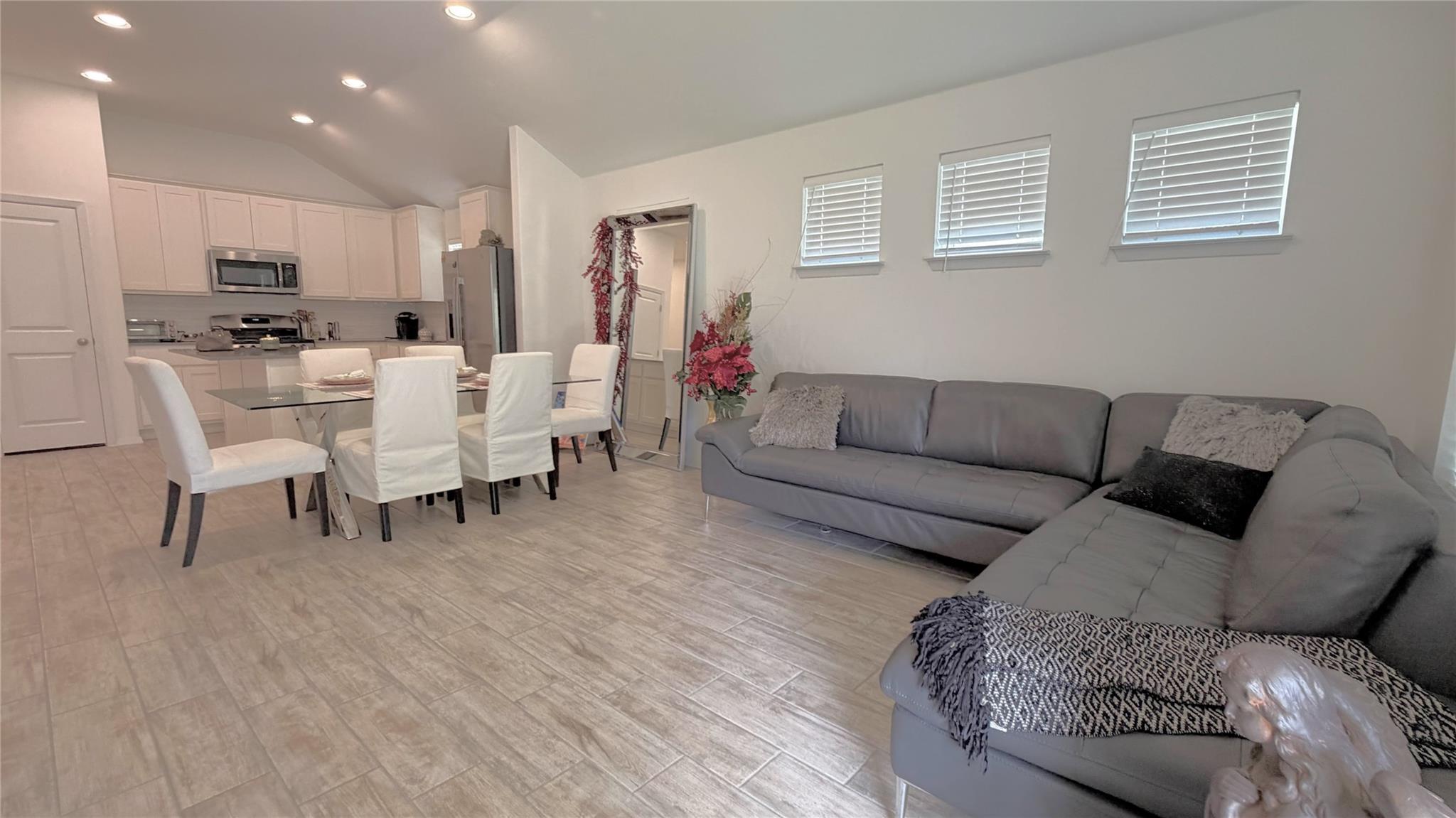 13701 Ronald Reagan Blvd ##1 Property Photo 9