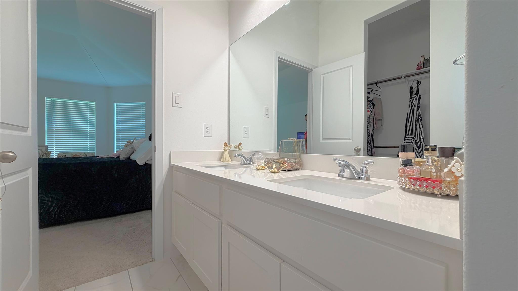 13701 Ronald Reagan Blvd ##1 Property Photo 15