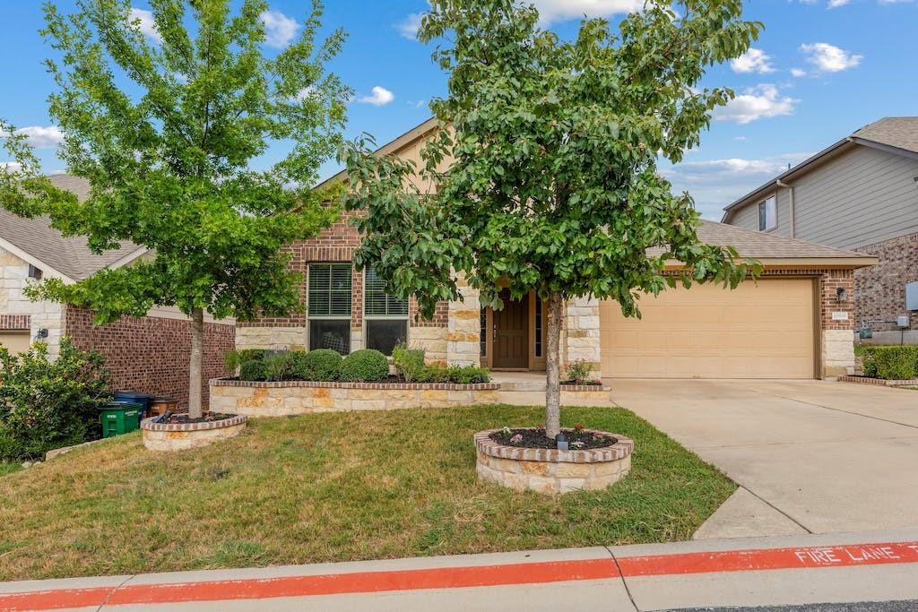 Pioneer Crossing Real Estate Listings Main Image