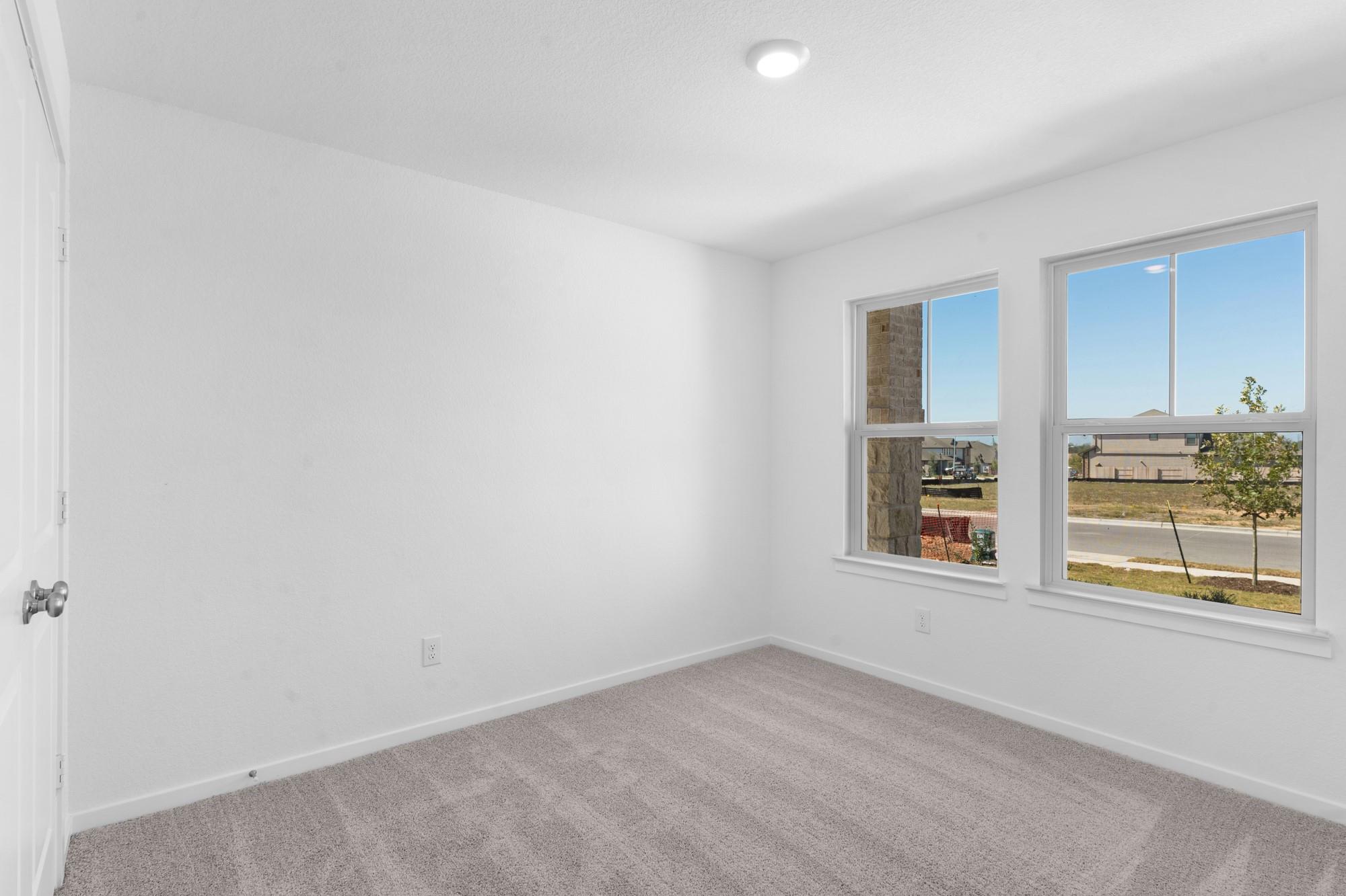 13709 Ryan Range Ln Property Photo 4