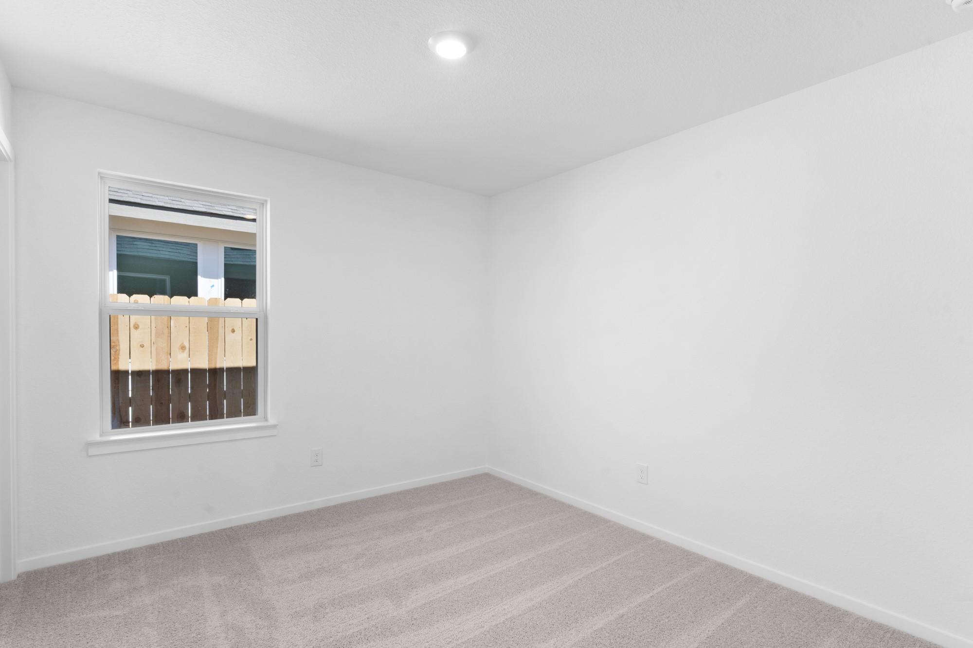 13709 Ryan Range Ln Property Photo 6