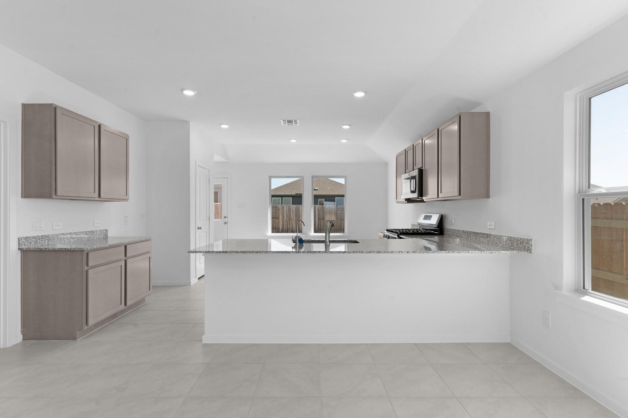 13709 Ryan Range Ln Property Photo 9