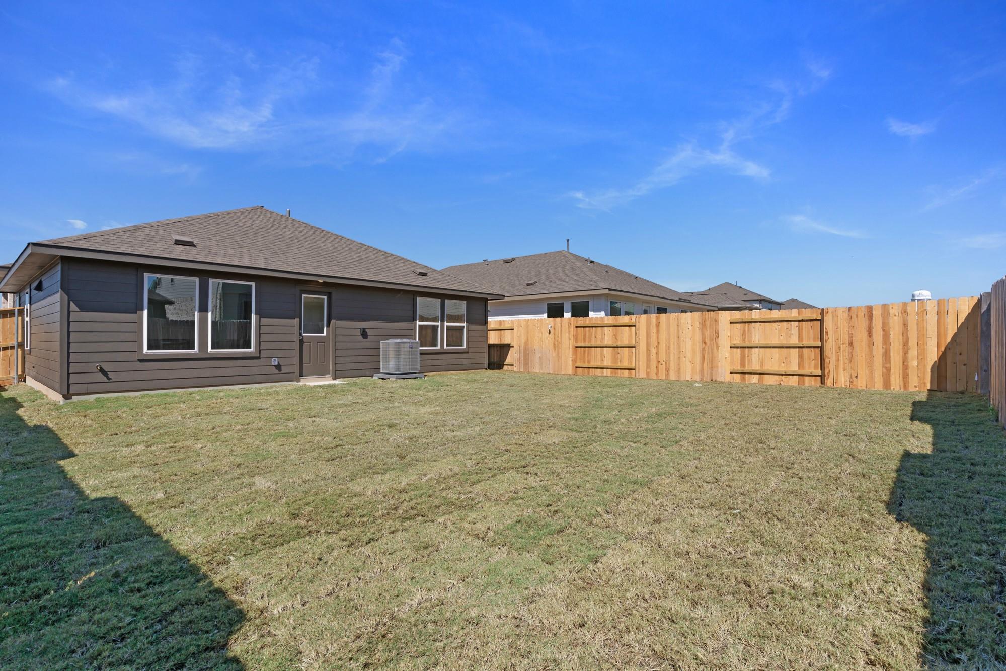 13709 Ryan Range Ln Property Photo 17